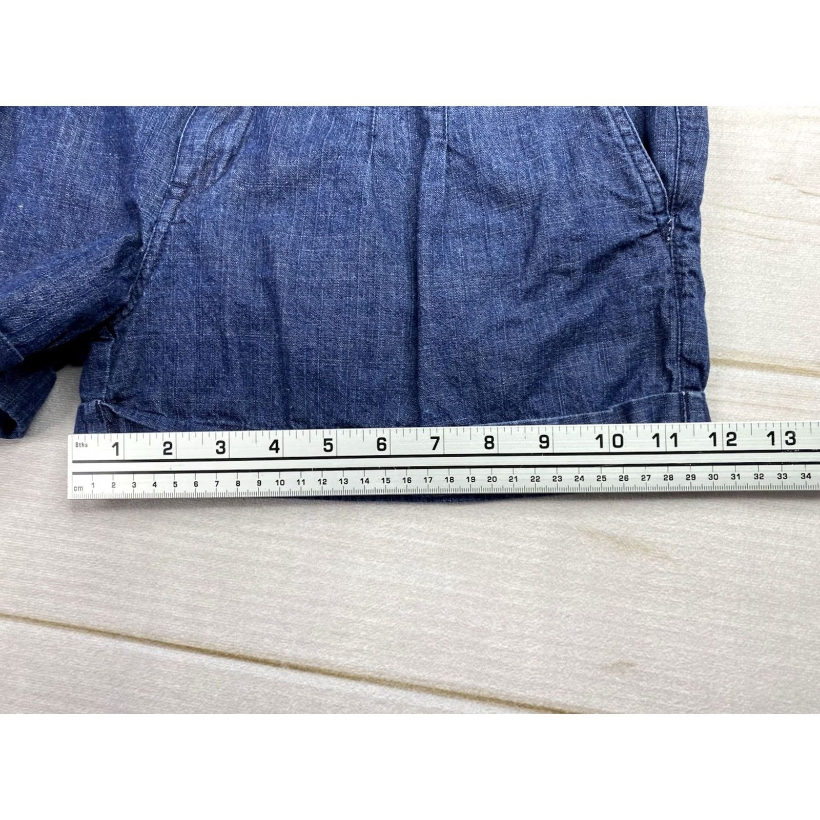 Fox Racing Fox Racing Jean Shorts Woman’s Size 11 Pleated Cuffed Button Detail Mini Y2K 90s Womens Jeans Shorts Denim Blue 90s Fox Size 32" / US 10 / IT 46 - 5 Thumbnail