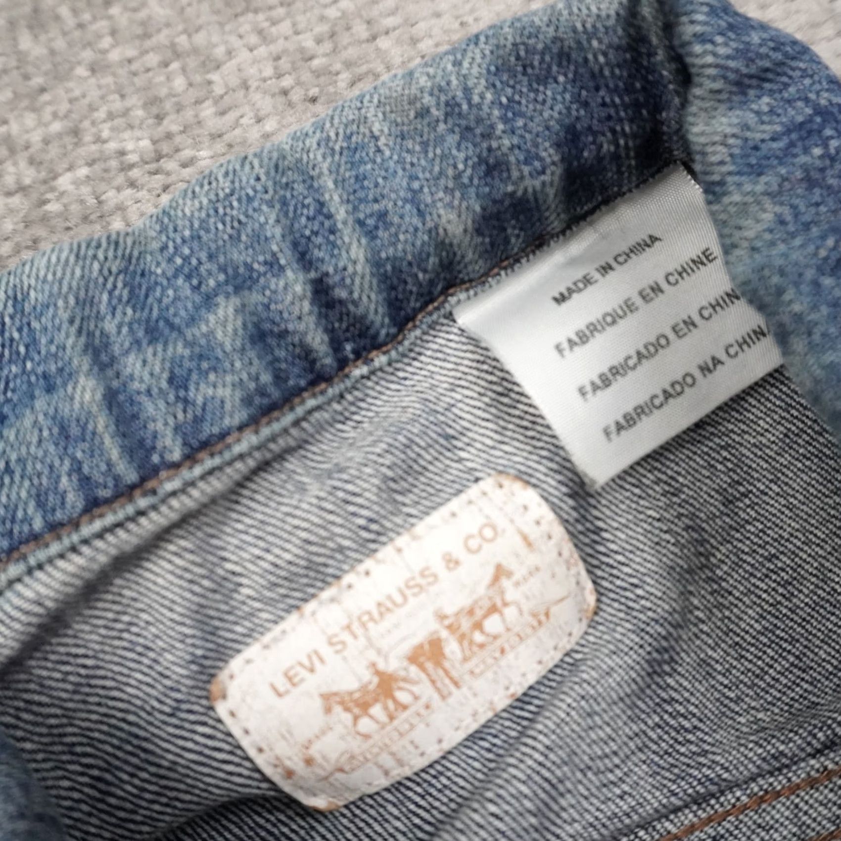 Levi's Levi's Butterfly Womens Large Blue Medium Wash Long Sleeve Denim Snap Jacket Size L / US 10 / IT 46 - 5 Thumbnail