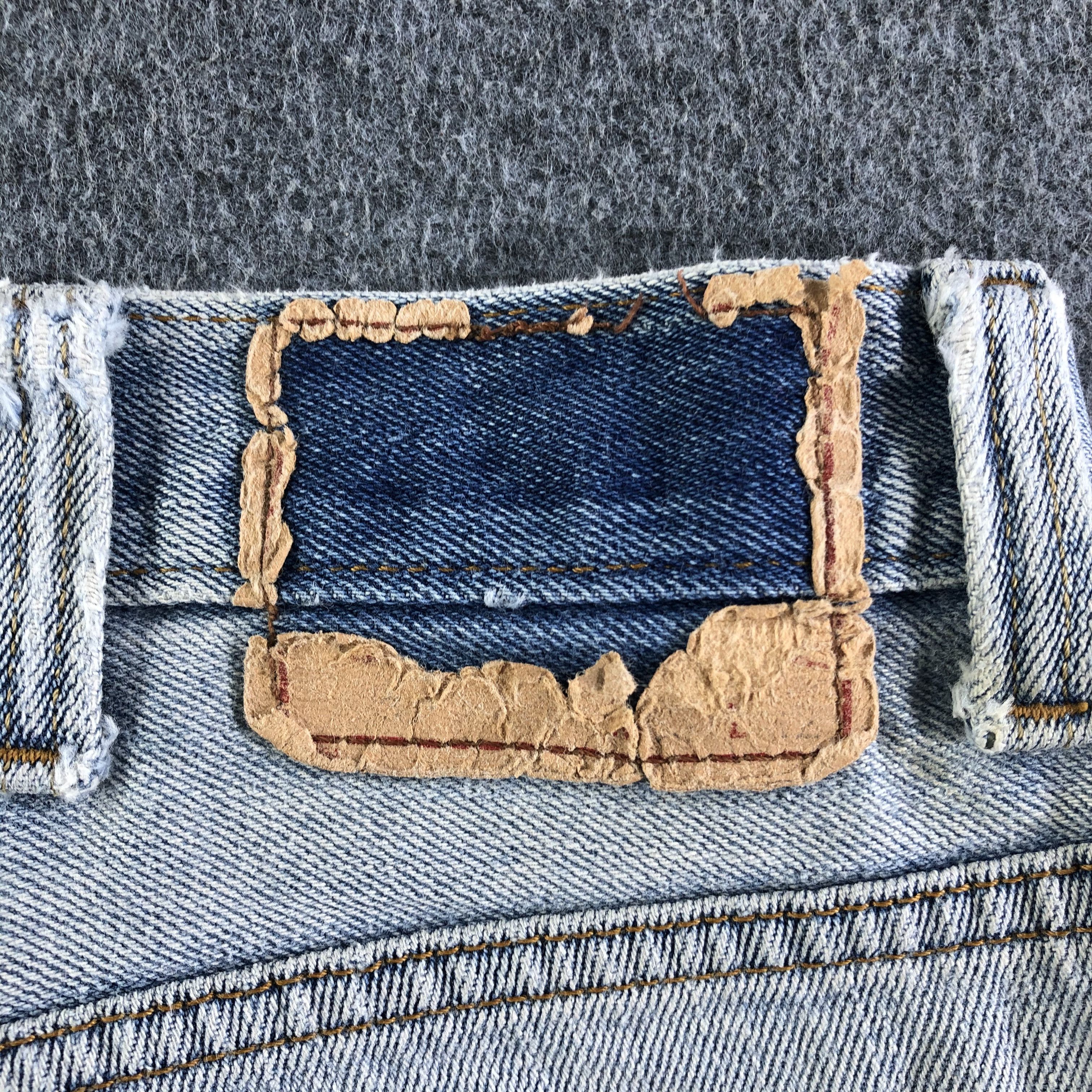 Levi's Vintage Light Wash Levis 550 Jeans-J4372 Size US 39 - 5 Thumbnail