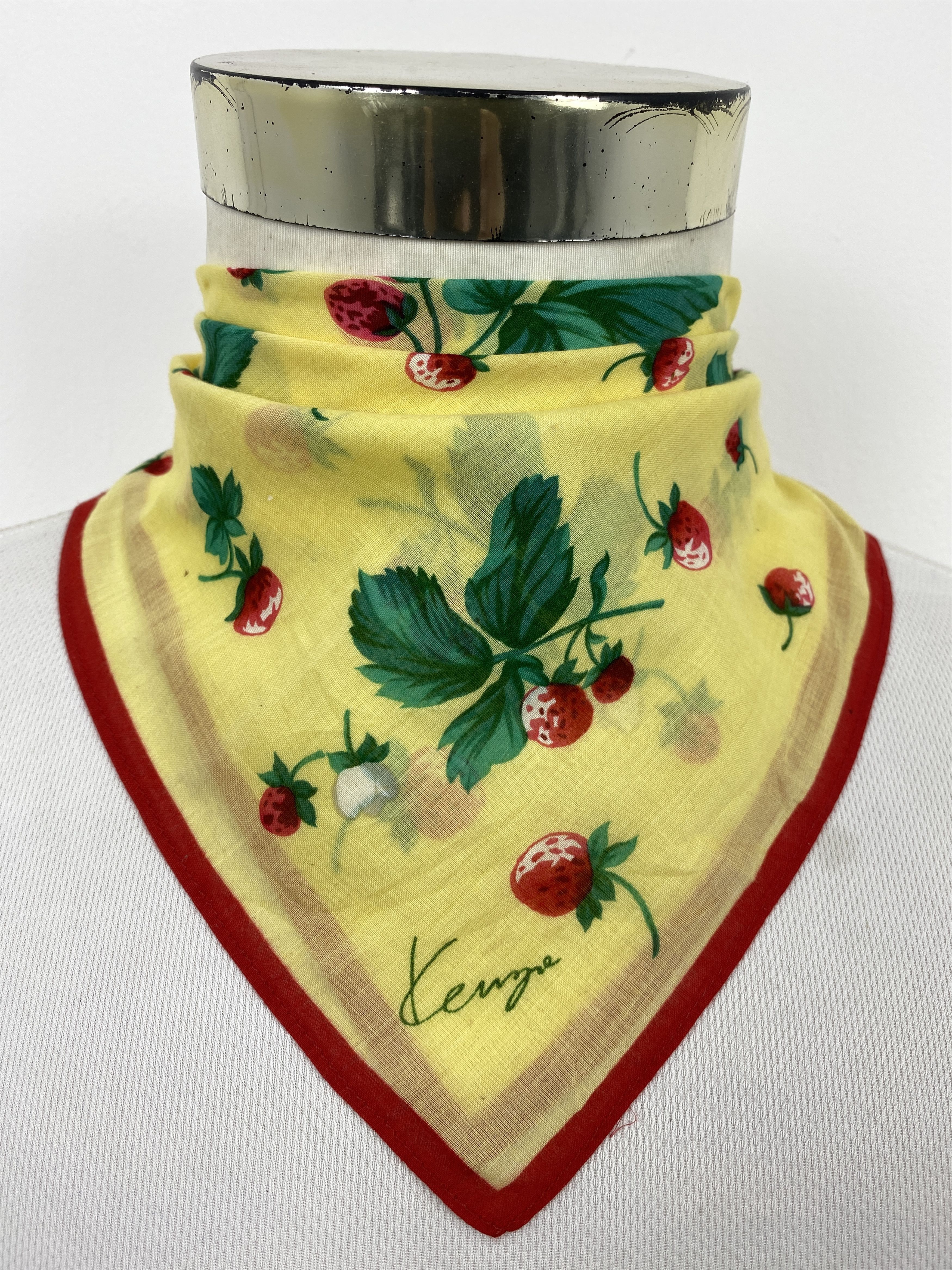Kenzo Vintage Kenzo Handkerchief / Neckerchief KT0294 Size ONE SIZE - 1 Thumbnail
