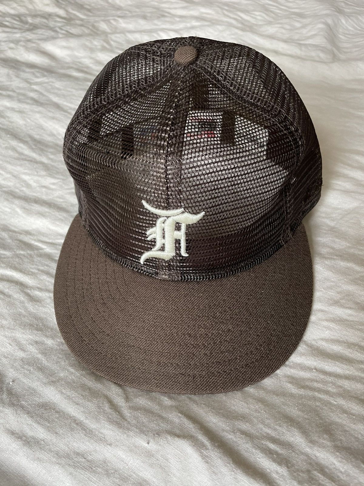 Essentials × New Era Fear of God x New Era 59FIFTY Mesh Hat Size ONE SIZE - 1 Thumbnail