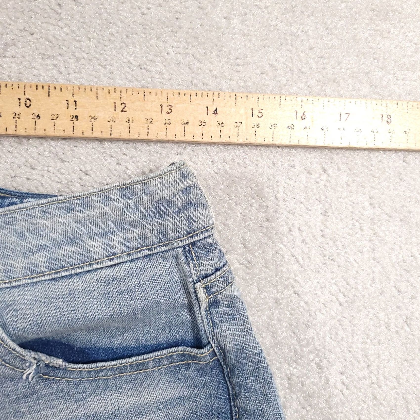 Vintage VINTAGE KanCan Shorts Womens XS Blue Distressed Denim High Rise Raw Hem Ripped Cutoff Size 26" / US 2 / IT 38 - 7 Thumbnail