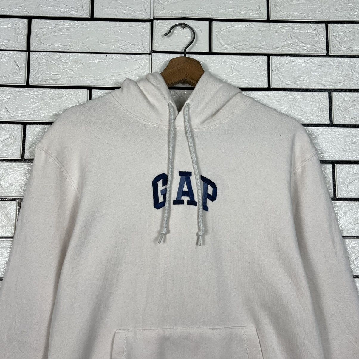 Gap GAP Tonal Archpohd Carls Stone Pullover Hoodies #4258-C194 Size US XS / EU 42 / 0 - 10 Thumbnail