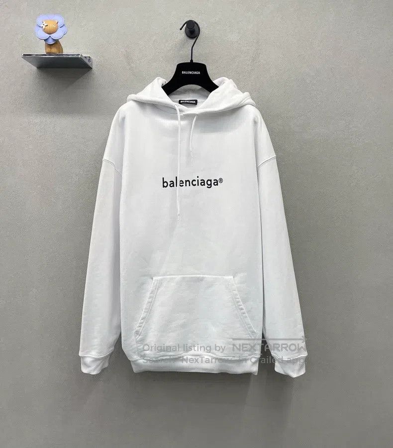 Balenciaga Balenciaga White Hoodie, Size M Size US M / EU 48-50 / 2 - 2 Thumbnail
