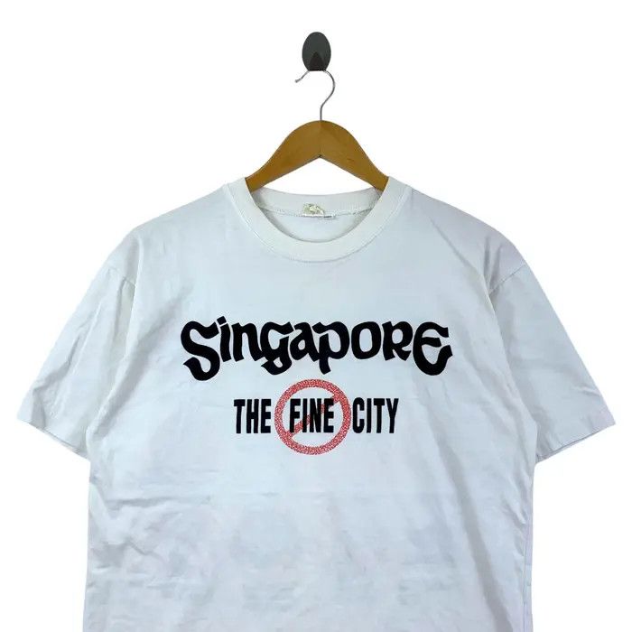 Vintage SINGAPORE THE FINE CITY No Chewing Gum Tee Shirt Size US M / EU 48-50 / 2 - 2 Thumbnail