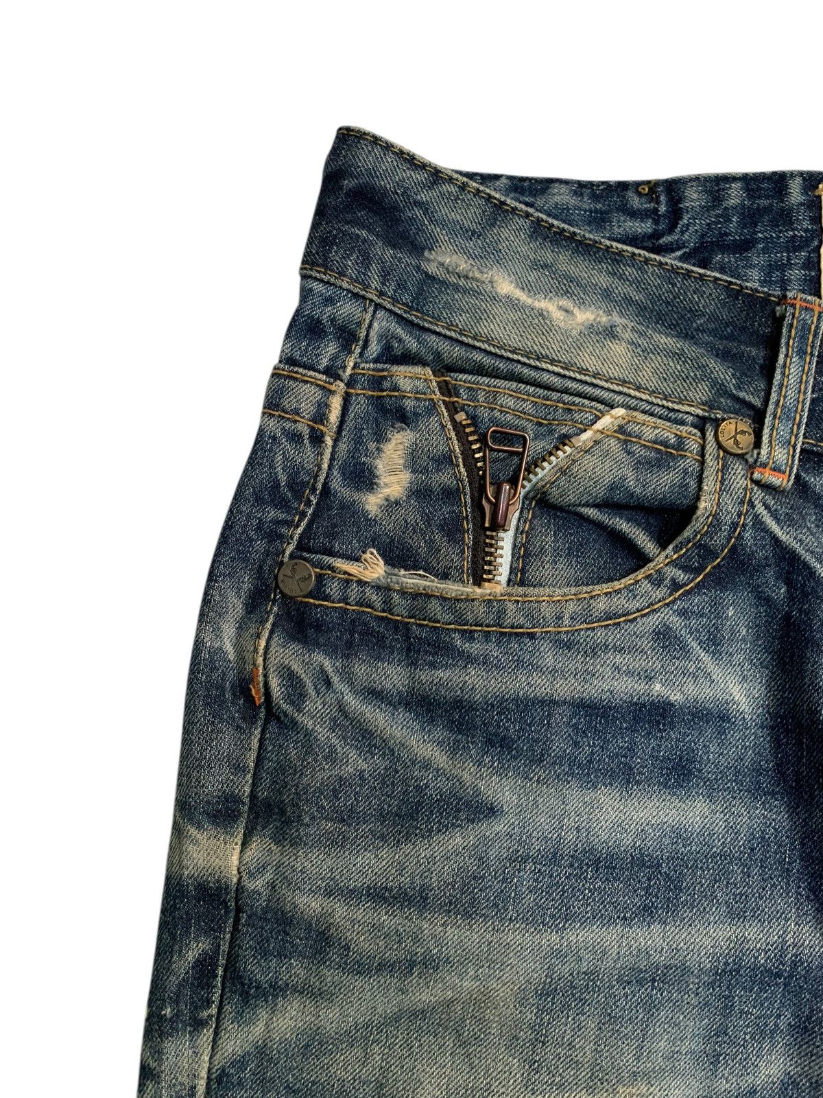 Tornado Mart JAPANESE LOLITA FADED & RUSTY PUNK DISTRESSED DENIM Size US 33 - 6 Thumbnail