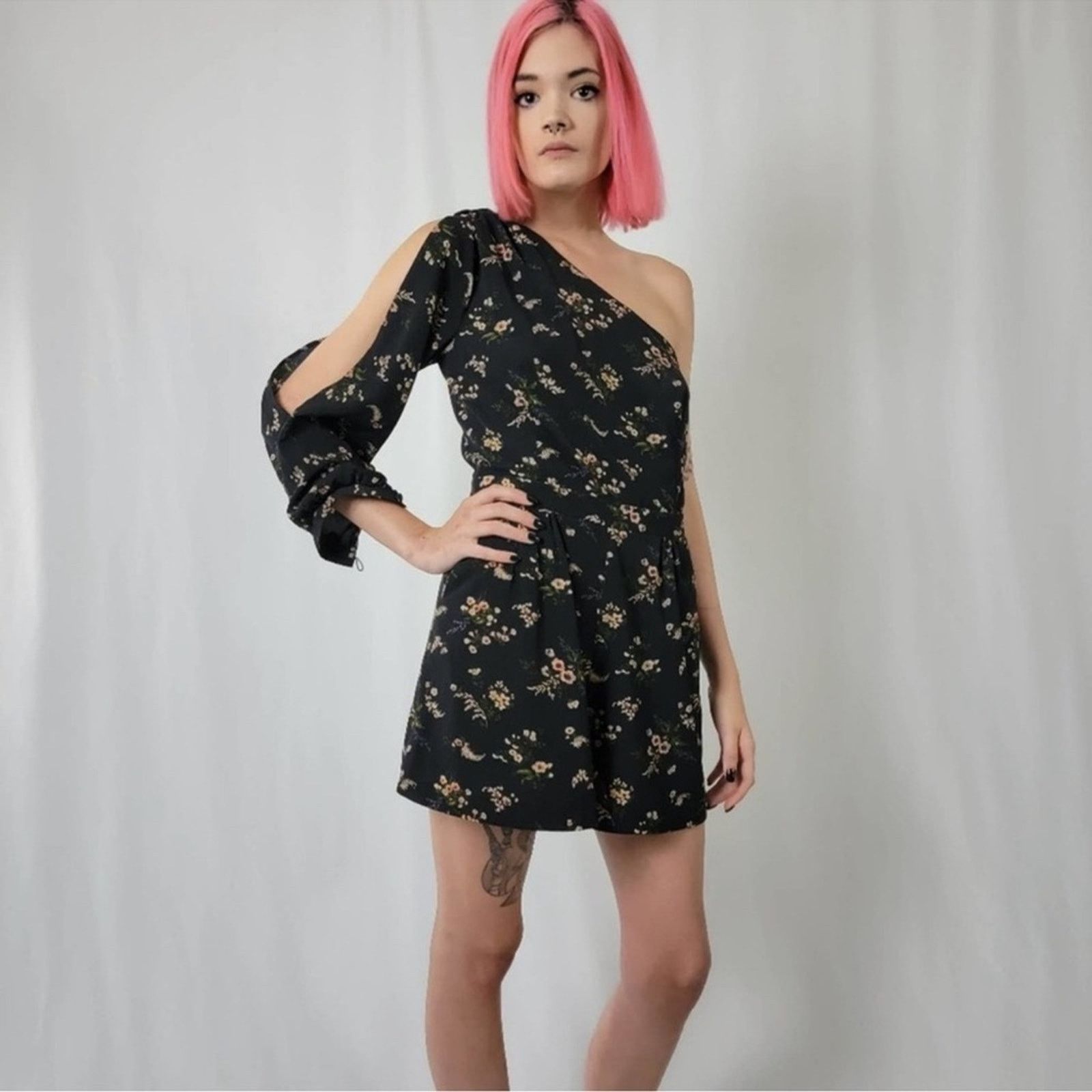 Topshop Topshop Floral Romper Size 28" / US 6 / IT 42 - 3 Thumbnail