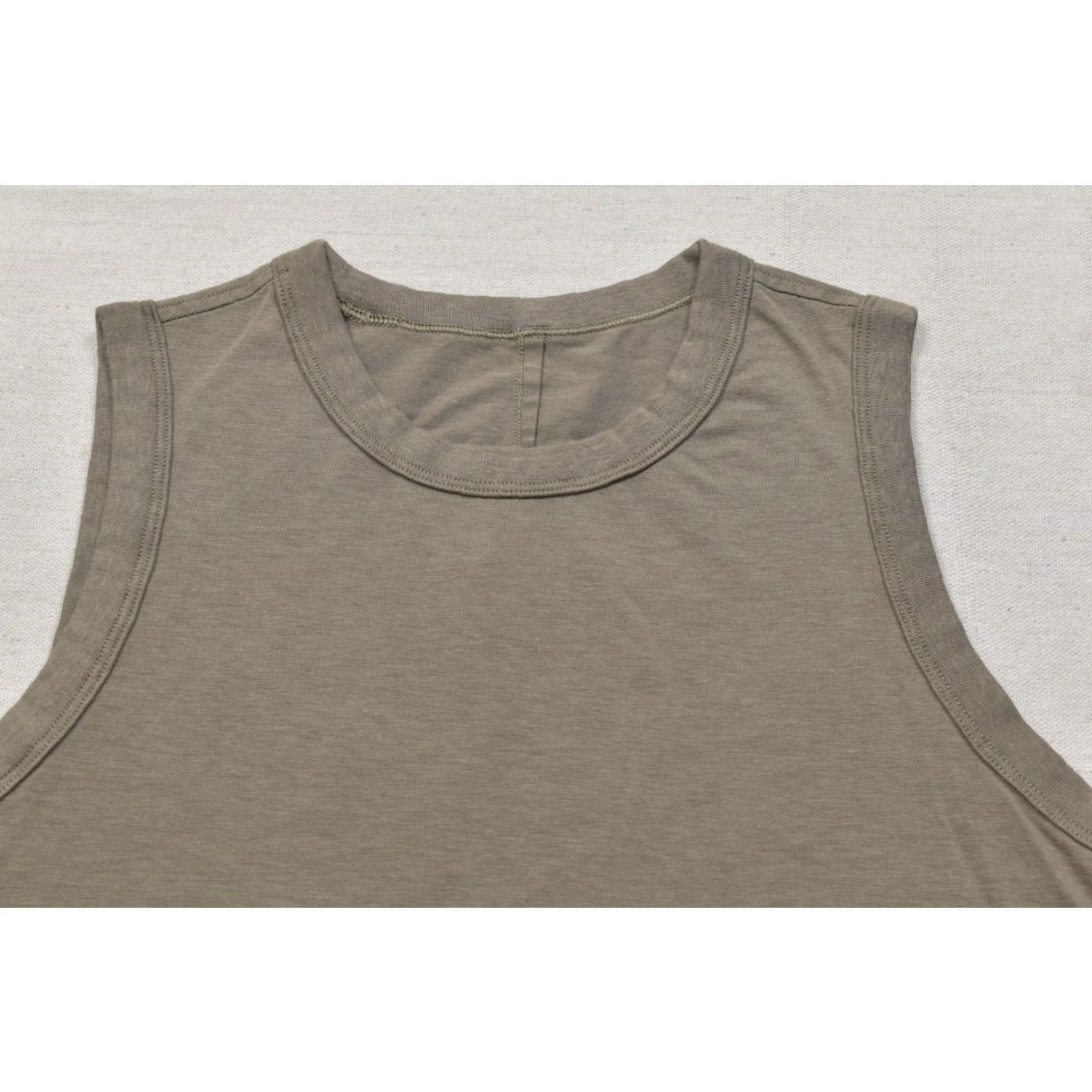 Lululemon Lululemon High Neck Muscle Tank Top Cropped Brown 12 Racerback Sleeveless Yoga Shirt Women Boy/Girl? Size XL / US 12-14 / IT 48-50 - 7 Thumbnail