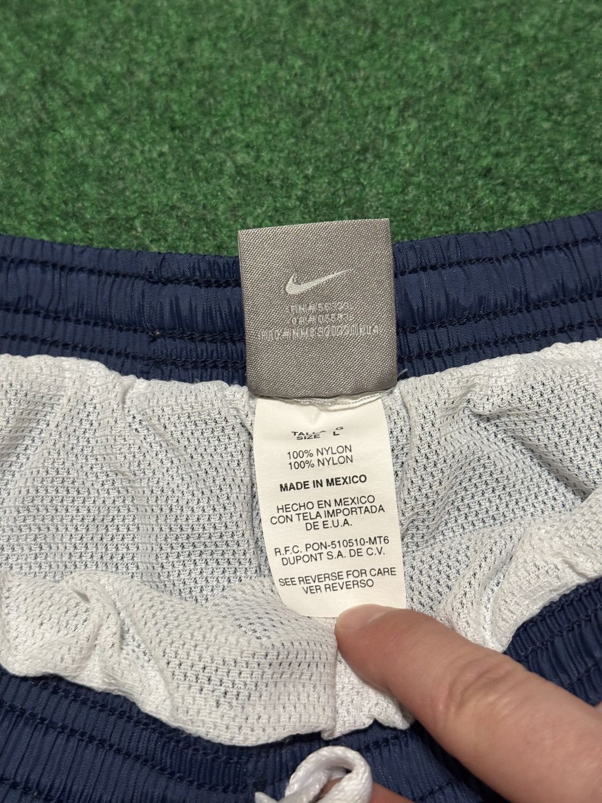 Nike Nike Vintage Y2K Mesh Lined Running Trunks Shorts Large Size US 32 / EU 48 - 4 Thumbnail