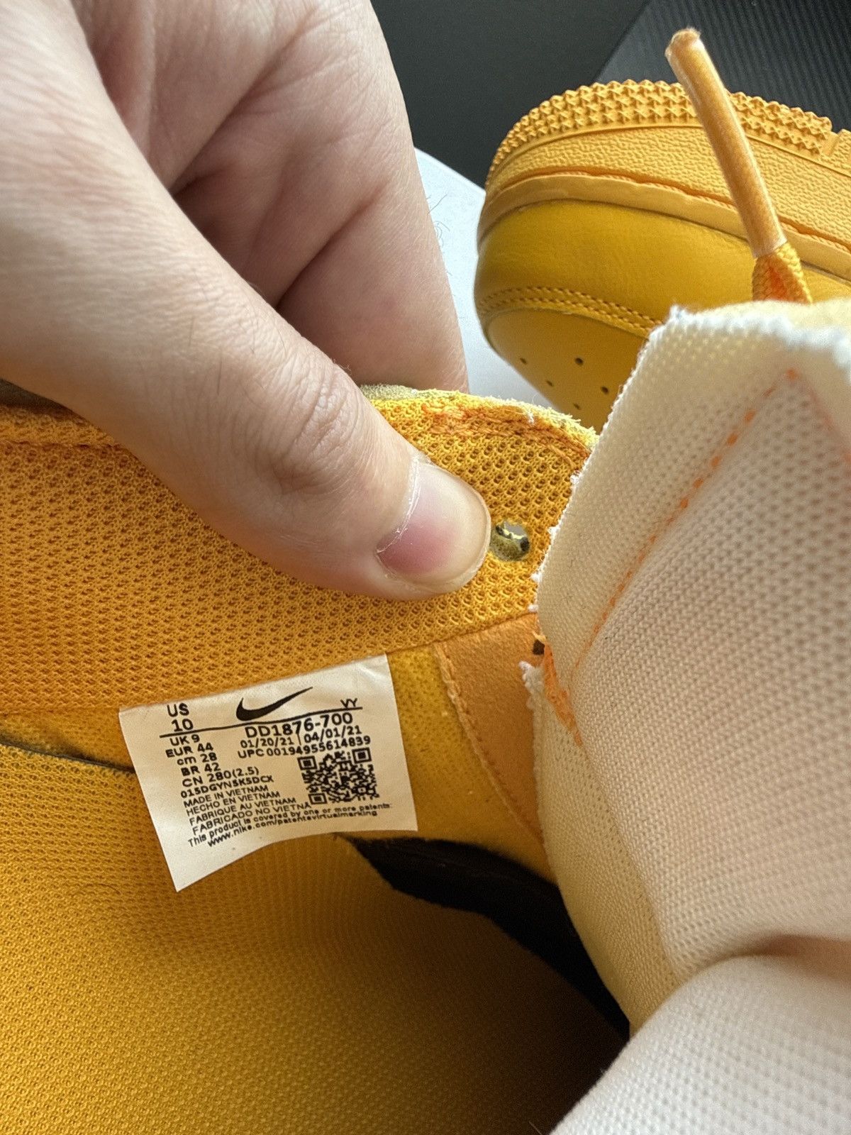 Nike × Off-White Offwhite airforce lemonade Size US 10 / EU 43 - 4 Thumbnail