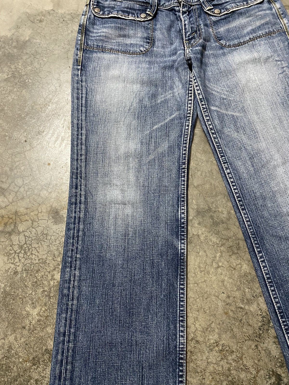 Levi's × Vintage Vintage Levi’s Washed Blue Distressed Grunge Low Rise Jeans Size US 32 / EU 48 - 10 Thumbnail