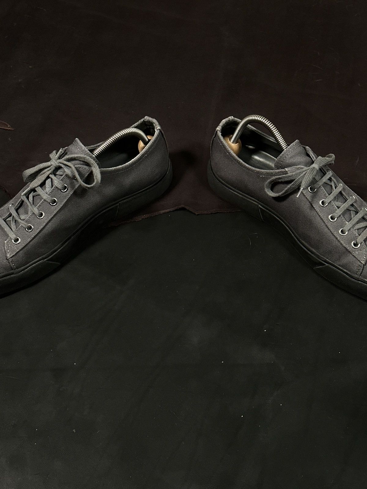 Helmut Lang Helmut Lang Vintage Low-Top Sneaker (Made in Italy) Size US 9.5 / EU 42-43 - 4 Thumbnail