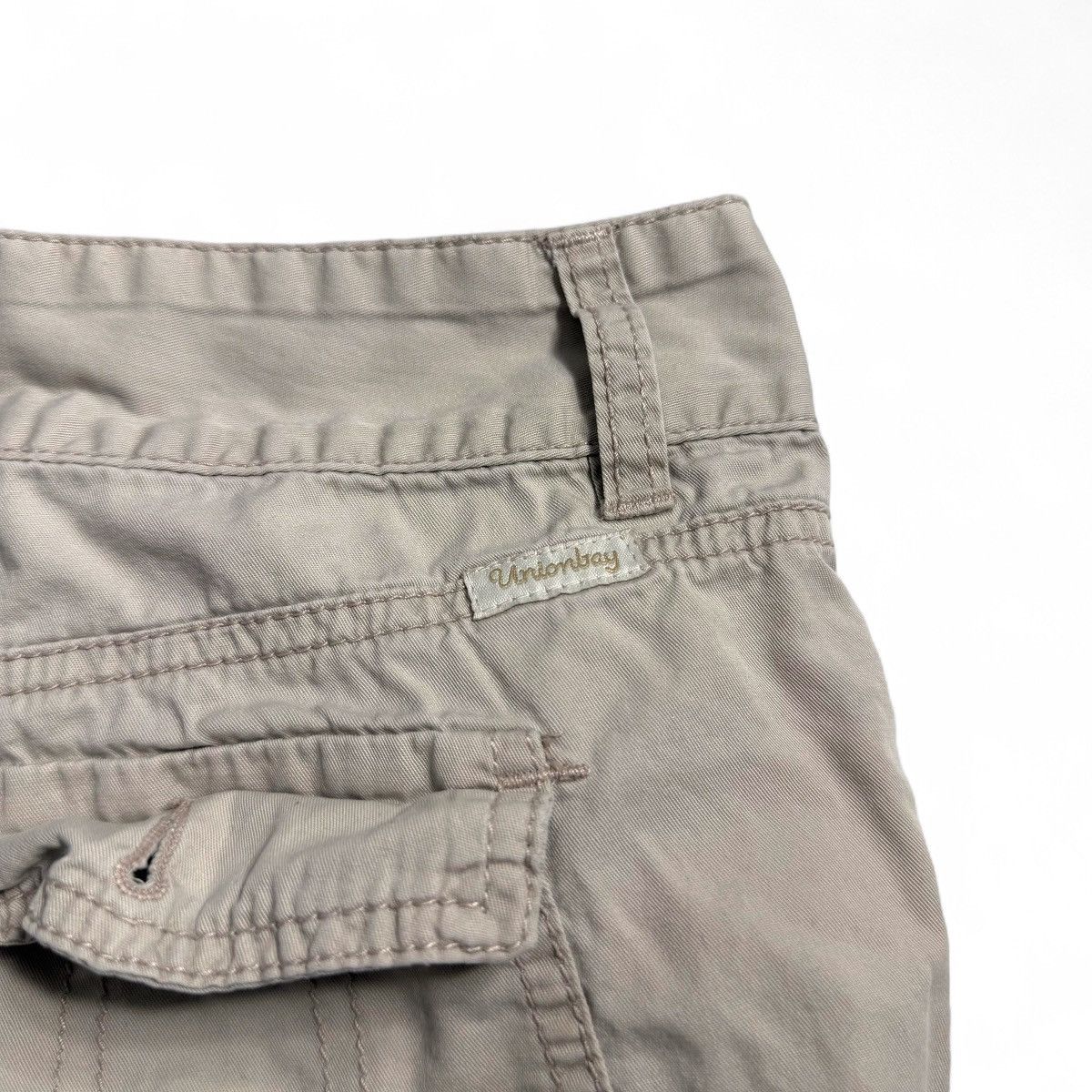 UNIONBAY UNIONBAY Beige Cargo Shorts w/ Flap Pockets + Drawstrings Size 29" - 14 Thumbnail