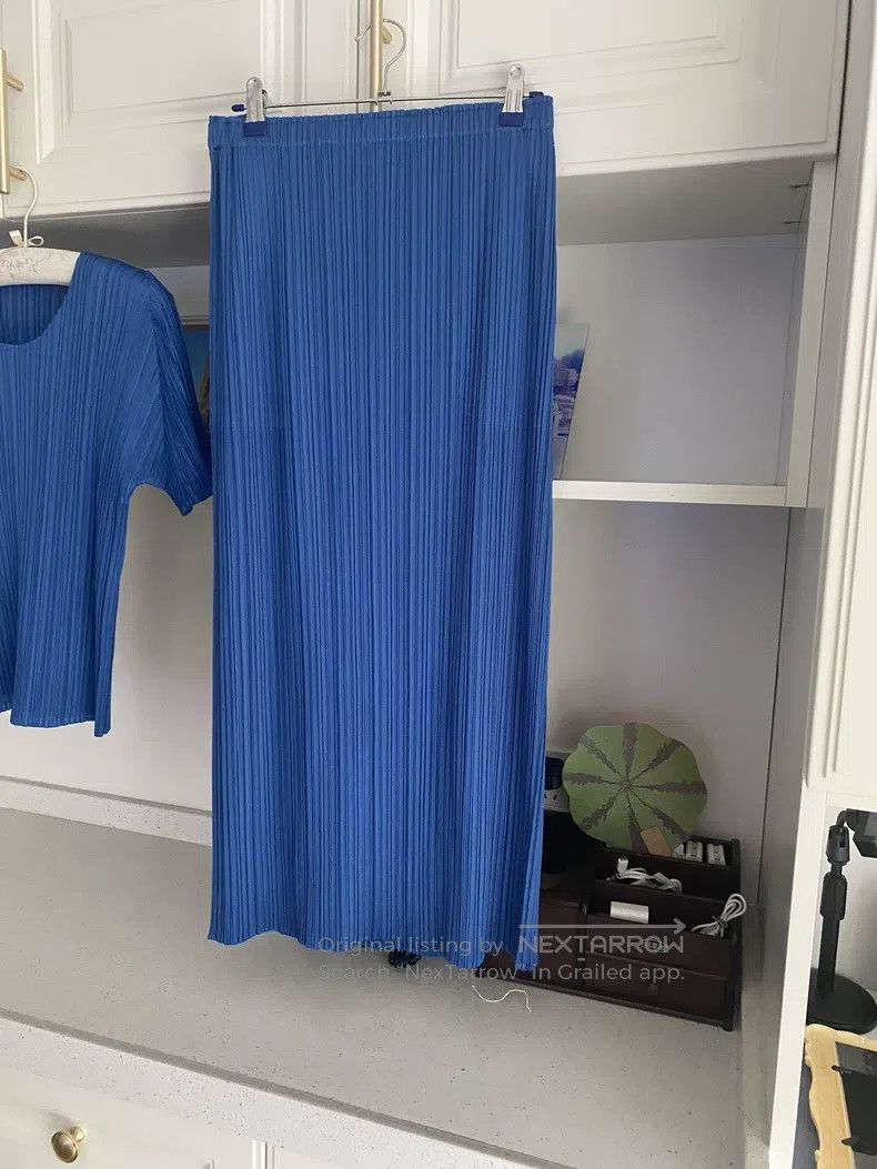 Issey Miyake Issey Miyake size:3 Blue Midi Skirt Size 31" - 1 Thumbnail