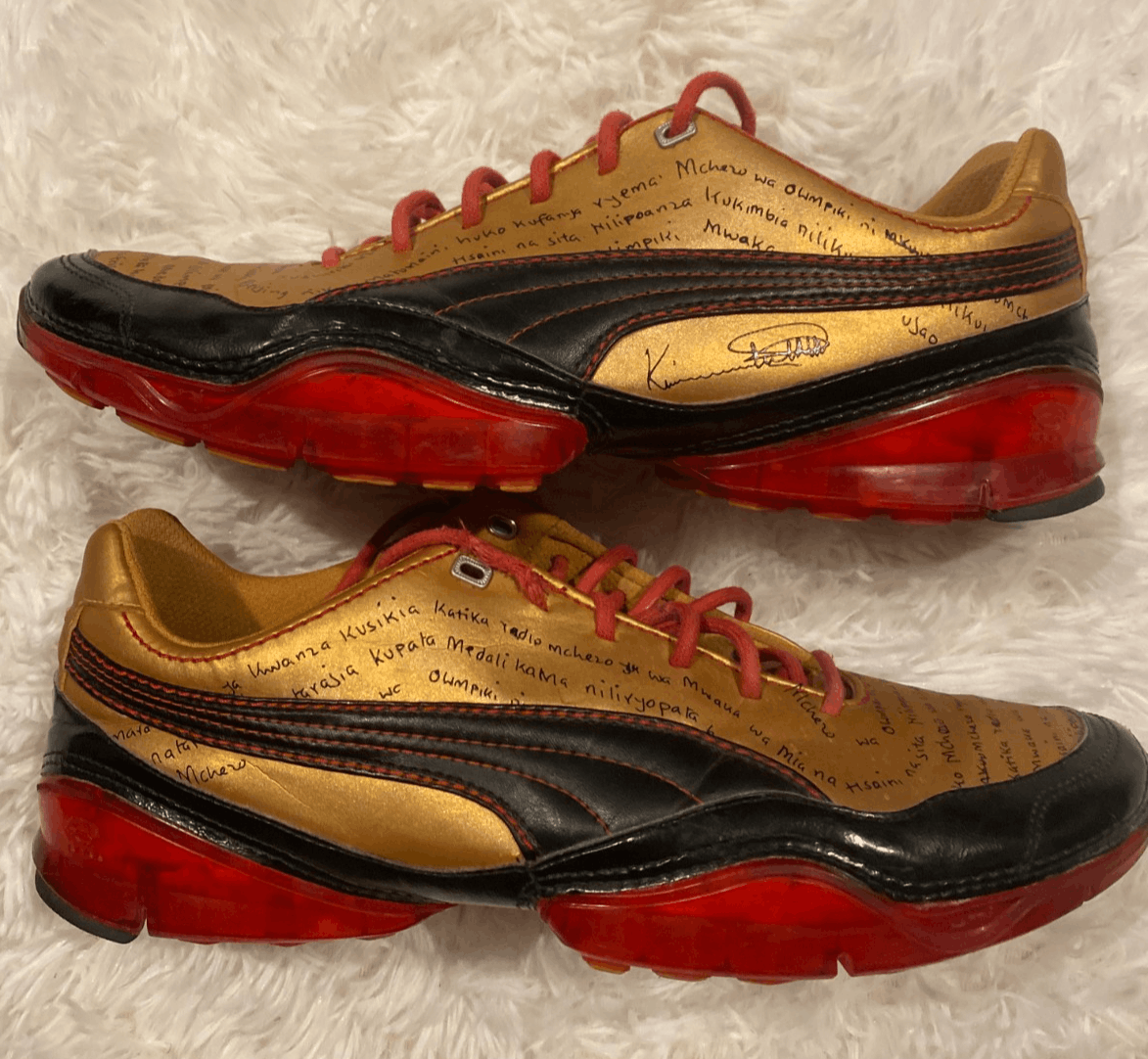 Puma Vintage 90s Y2K Uganda Puma Cell Meio Special Edition Size Size US 12 / EU 45 - 1 Thumbnail