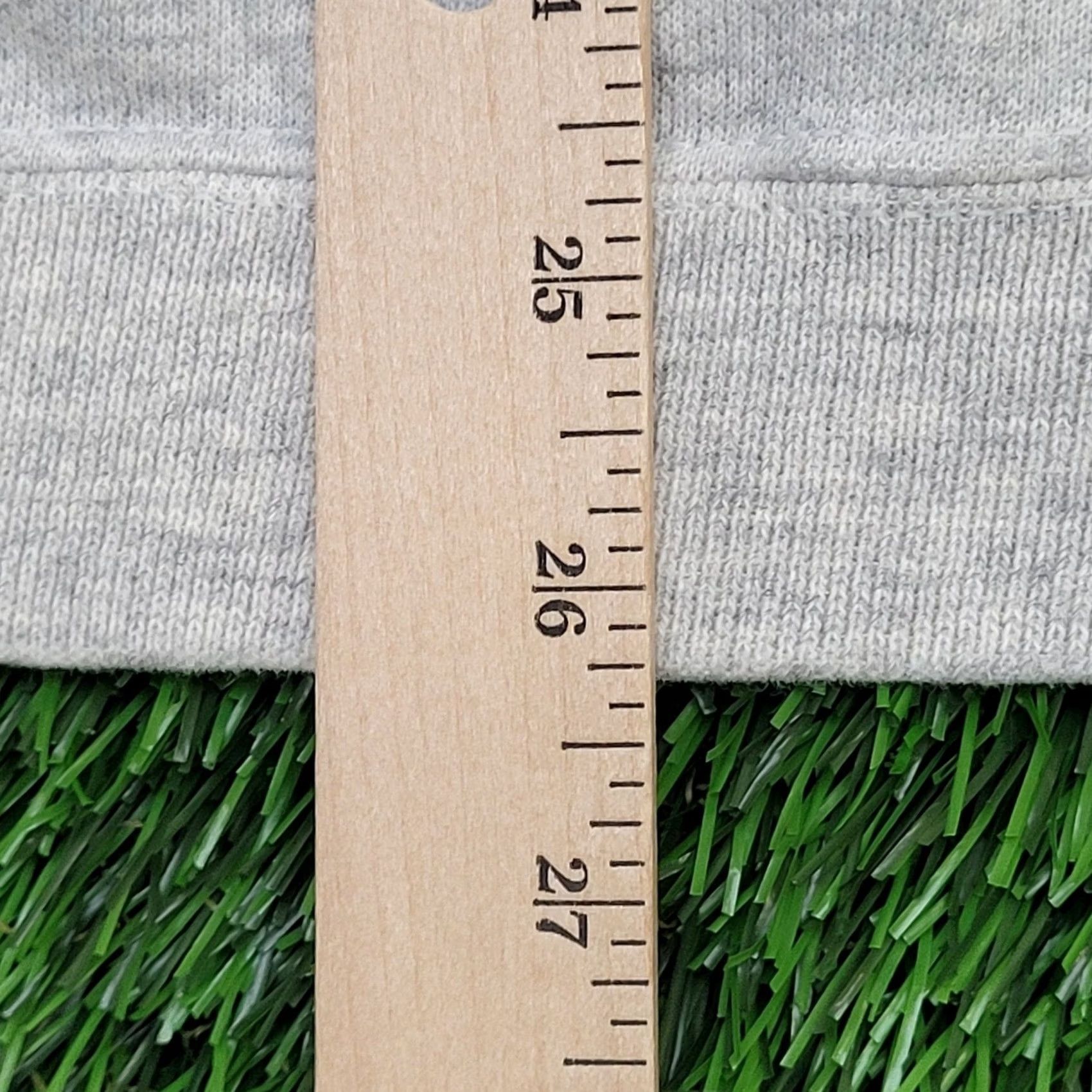Vintage VINTAGE Saint-Xavier University Hoodie XL 25x26 Volleyball Mens Sweatshirt 1990s Retro College Gear Size US XL / EU 56 / 4 - 5 Thumbnail