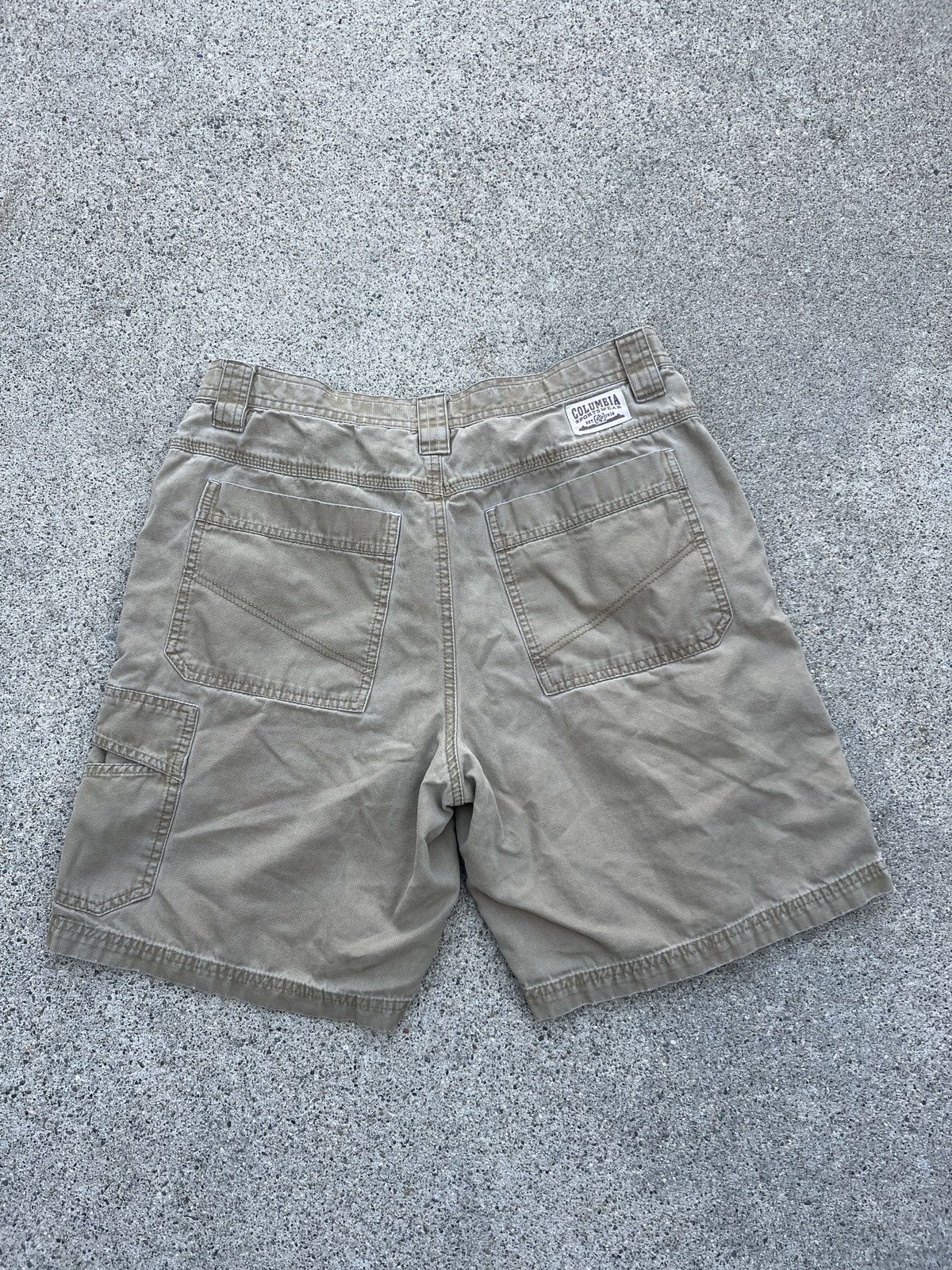 Columbia Vintage Columbia Tan Belted Carpenter/Hiking Shorts Size 32’ Size US 32 / EU 48 - 2 Thumbnail