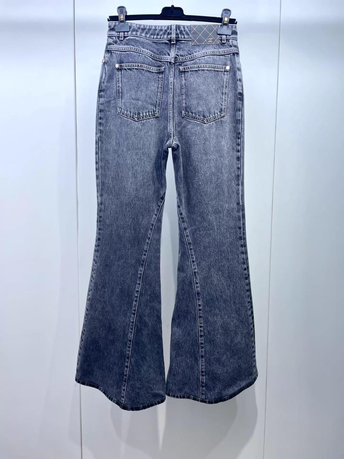 Chanel Chanel 23B Smoke Gray Flared Jeans 36 Size 26" / US 2 / IT 38 - 5 Thumbnail