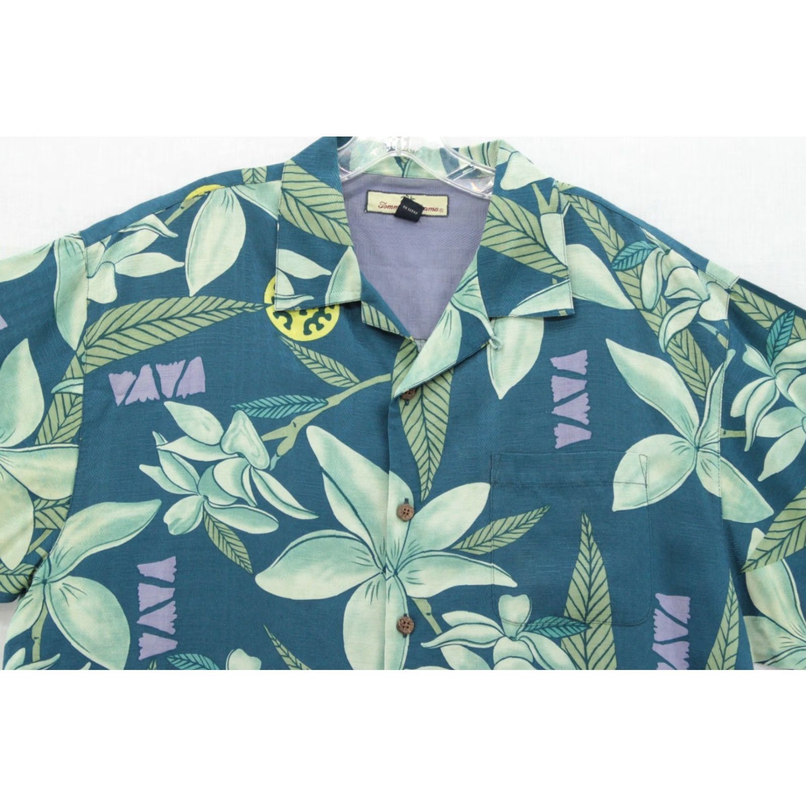 Tommy Bahama Tommy Bahama Camp Shirt Mens Large Blue Floral Silk Hawaiian Silk Vacation Luau Camp Collar Button-Up Beach Designer Dad Hawaiian Shirt Size US L / EU 52-54 / 3 - 3 Thumbnail