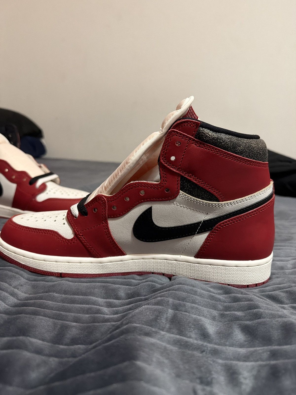 Nike Nike Air Jordan 1 High OG “Lost & Found” (Chicago) Size US 11 / EU 44 - 7 Thumbnail