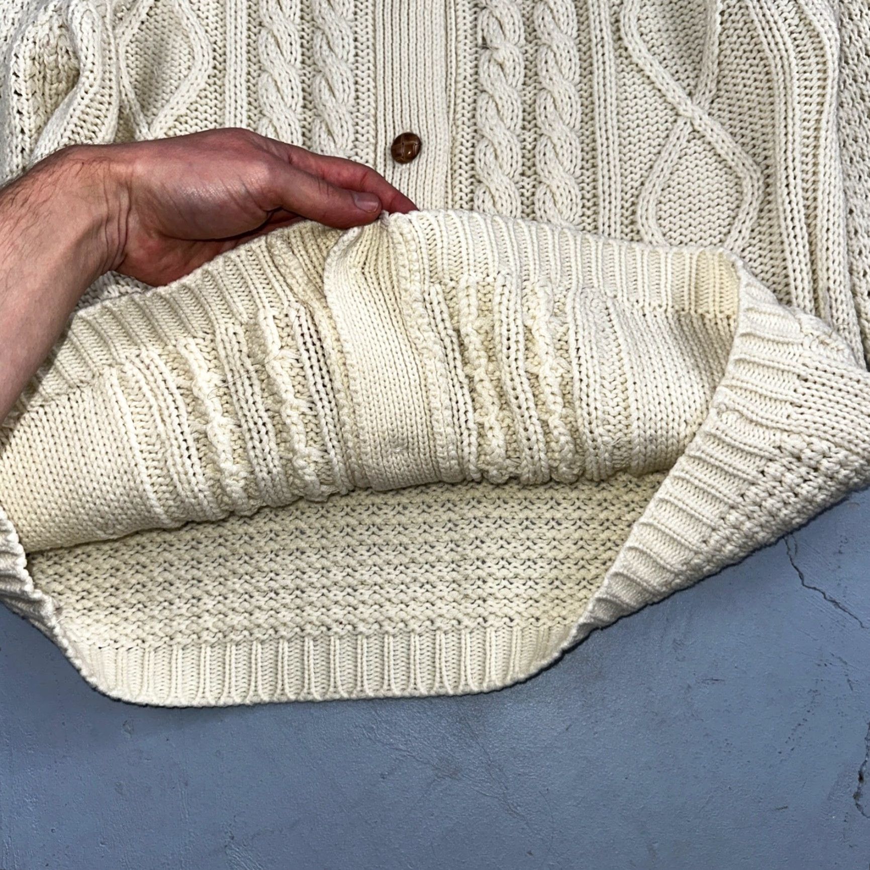 Hudson VINTAGE Hudson's Bay Cardigan Sweater Mens L Ivory Acrylic Cable-Knit Fisherman 80s Korea Size US L / EU 52-54 / 3 - 4 Thumbnail