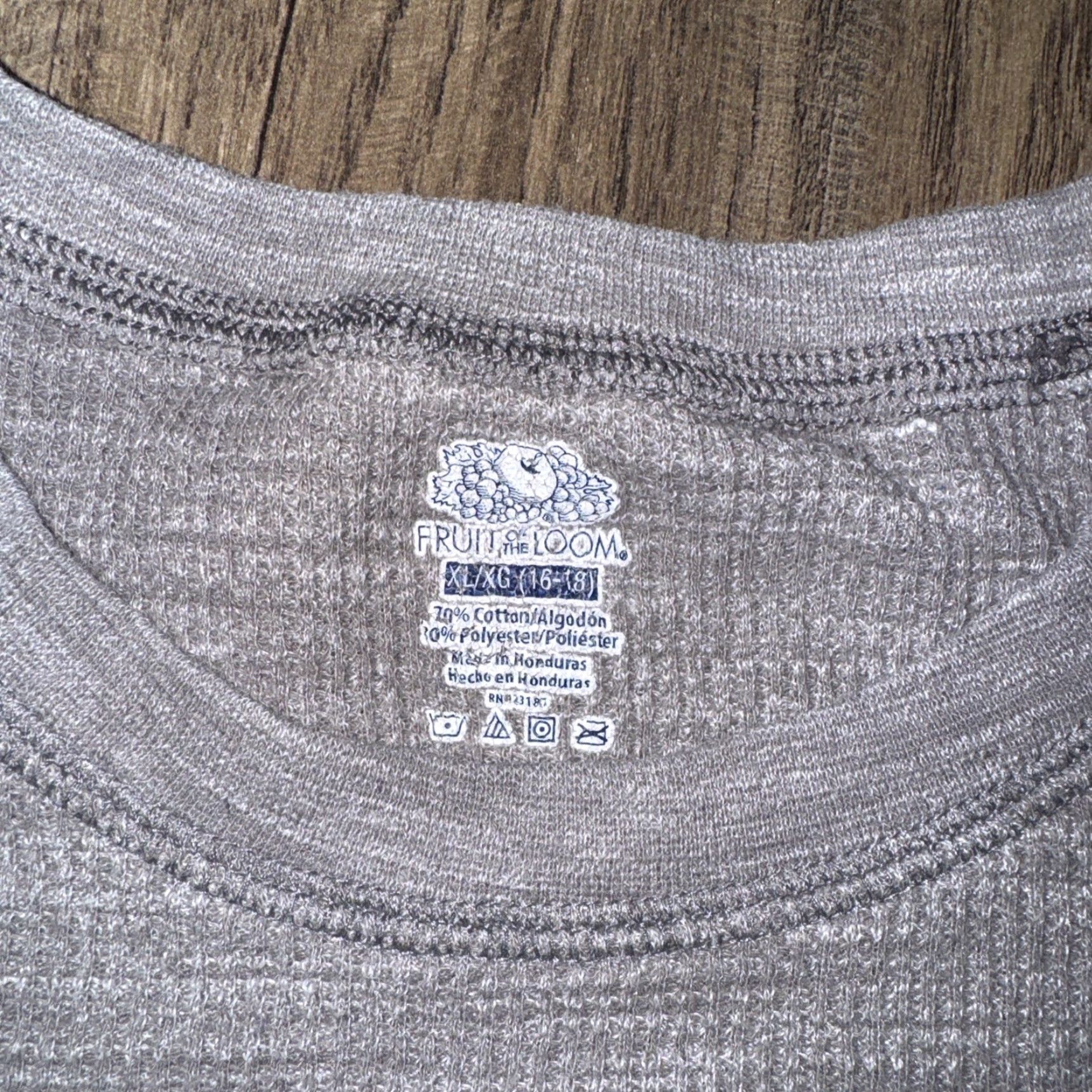 Fruit Of The Loom VINTAGE Fruit Of The Loom Grey Thermal T-Shirt Mens Small S Gray Regular Fit 19x23 Size US S / EU 44-46 / 1 - 2 Thumbnail