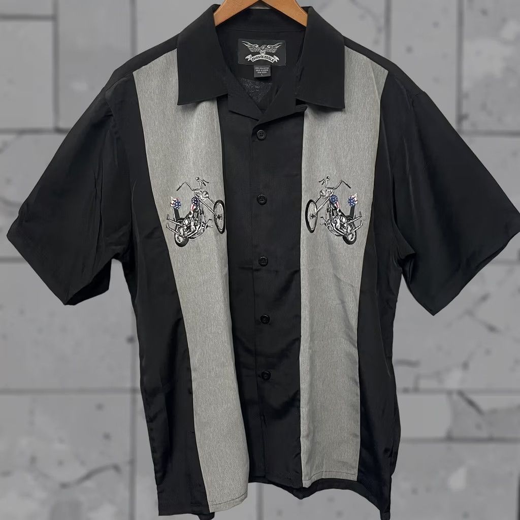 Vintage Chrome Eagle Polyester Motorcycle Shirt Mens L Gray Short Sleeve Button-Down Size US L / EU 52-54 / 3 - 1 Thumbnail