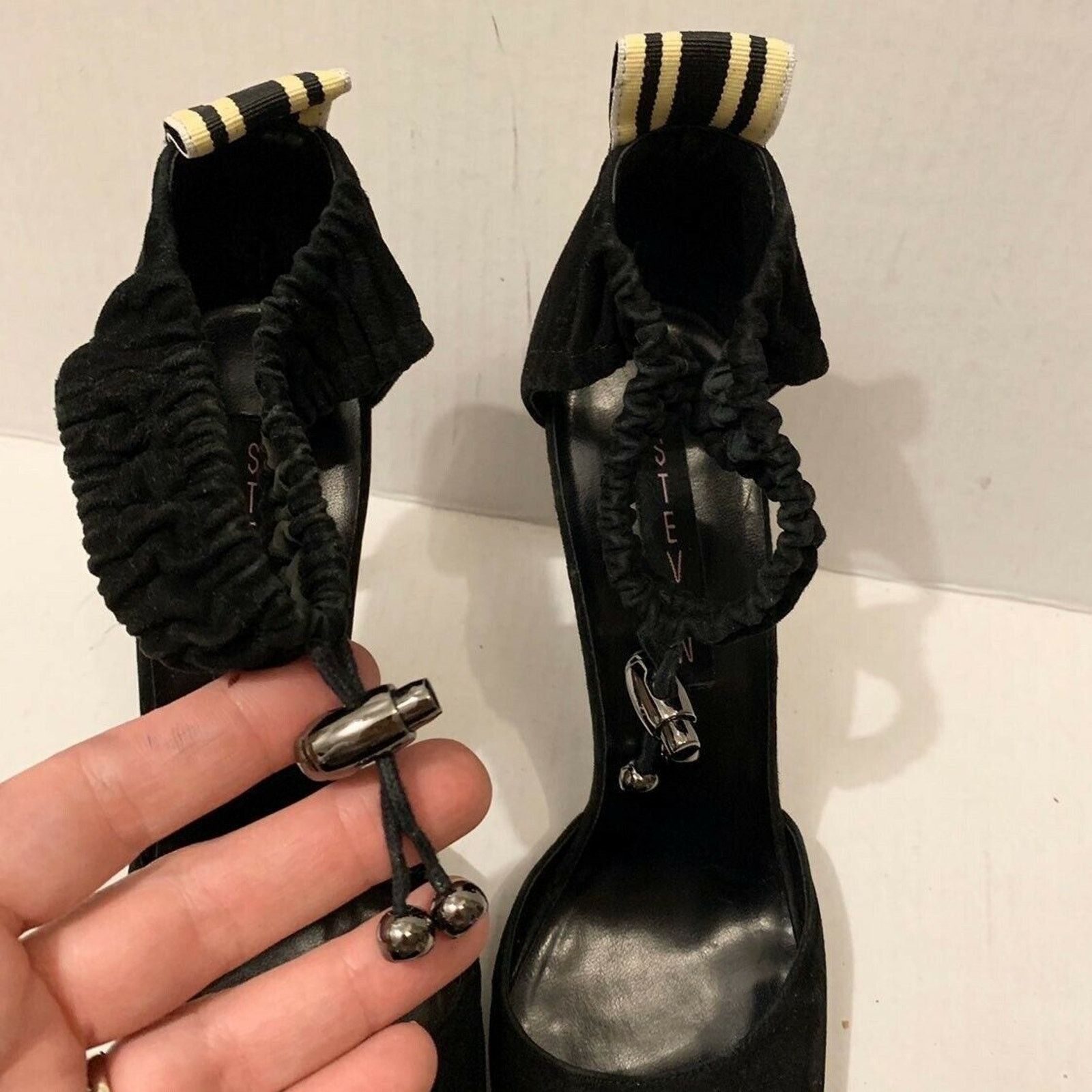 Steve Madden Steve Madden Black Velvet Heels D'Orsay Ankle Strap 8.5 Size US 8.5 / IT 38.5 - 4 Thumbnail