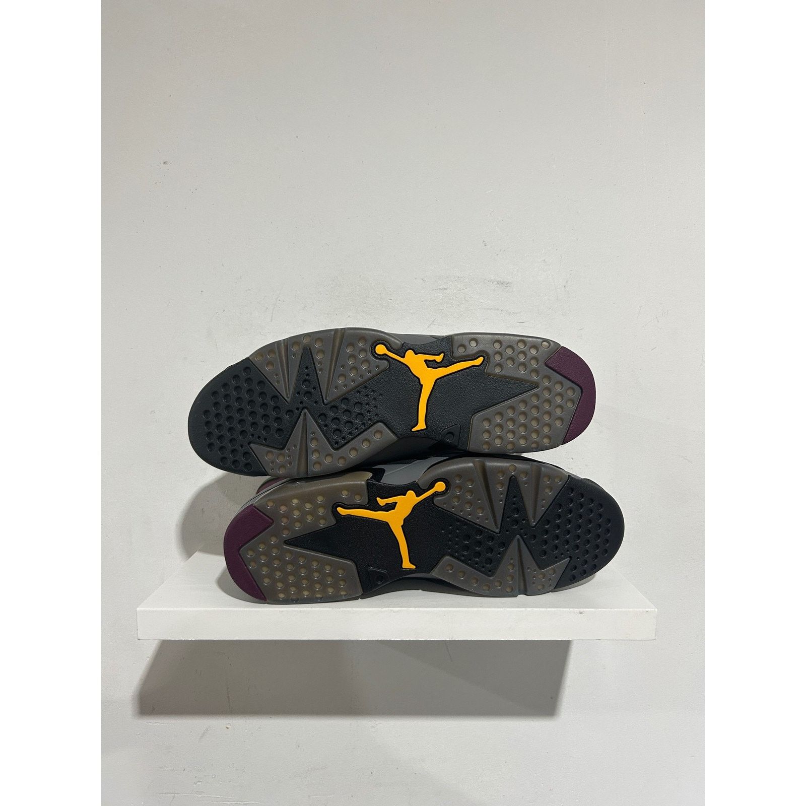 Nike NIKE JORDAN 6 BORDEAUX SIZE 13 NEW Size US 13 / EU 46 - 6 Thumbnail