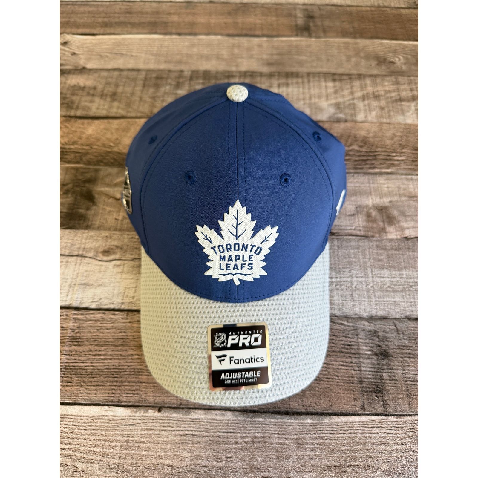 NHL NWT Toronto Maple Leafs Snapback Hat Size ONE SIZE - 3 Thumbnail