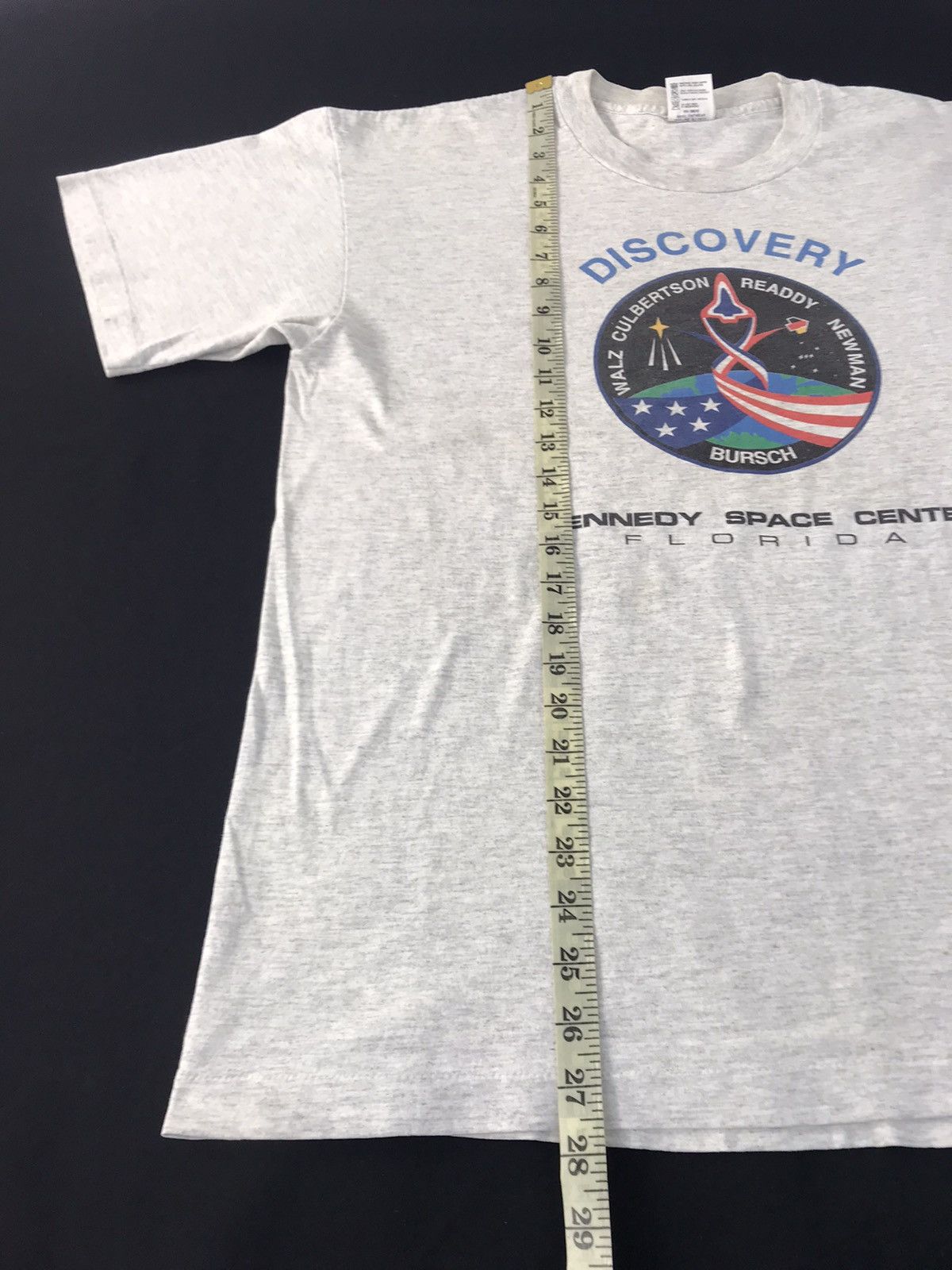 NASA Discovery Kennedy Space Centre Florida Moon Expedition Tee Size US L / EU 52-54 / 3 - 8 Thumbnail