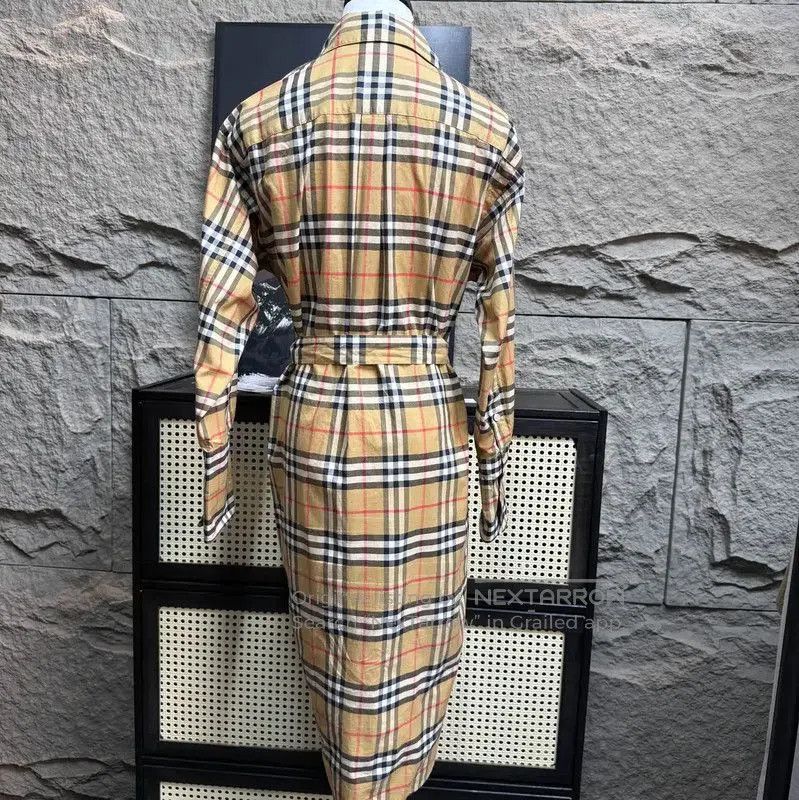Burberry Burberry Khaki Cotton Dress for Women. Size S / US 4 / IT 40 - 2 Thumbnail