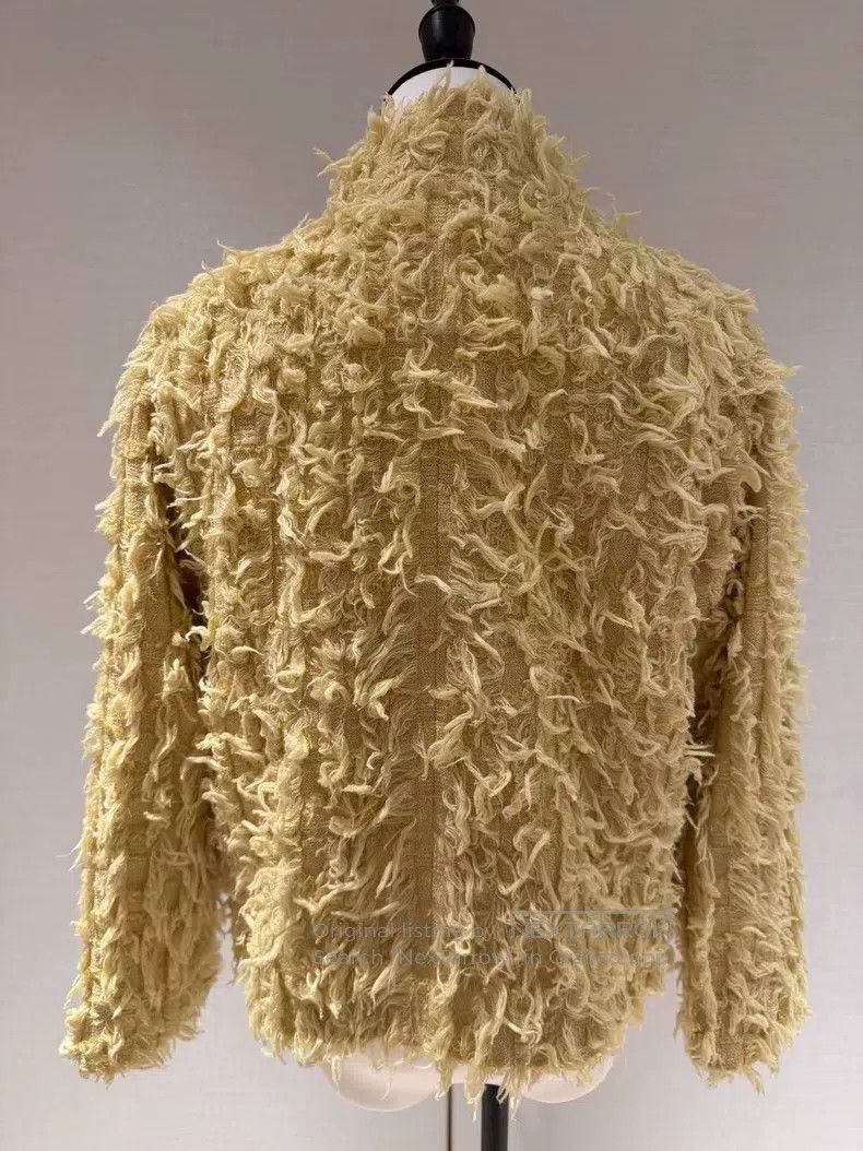 Chanel Chanel 21C Early Spring Vacation Series Goose Yellow Tasse Size XS / US 0-2 / IT 36-38 - 2 Thumbnail