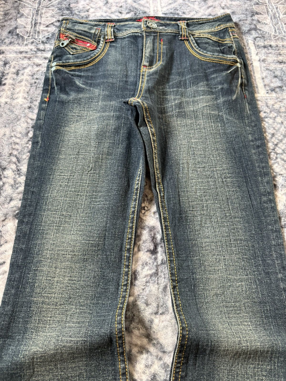 If Six Was Nine B.C.B.G Japan Gun Pocket Muddy Wash Flared Jeans Size US 29 - 4 Thumbnail