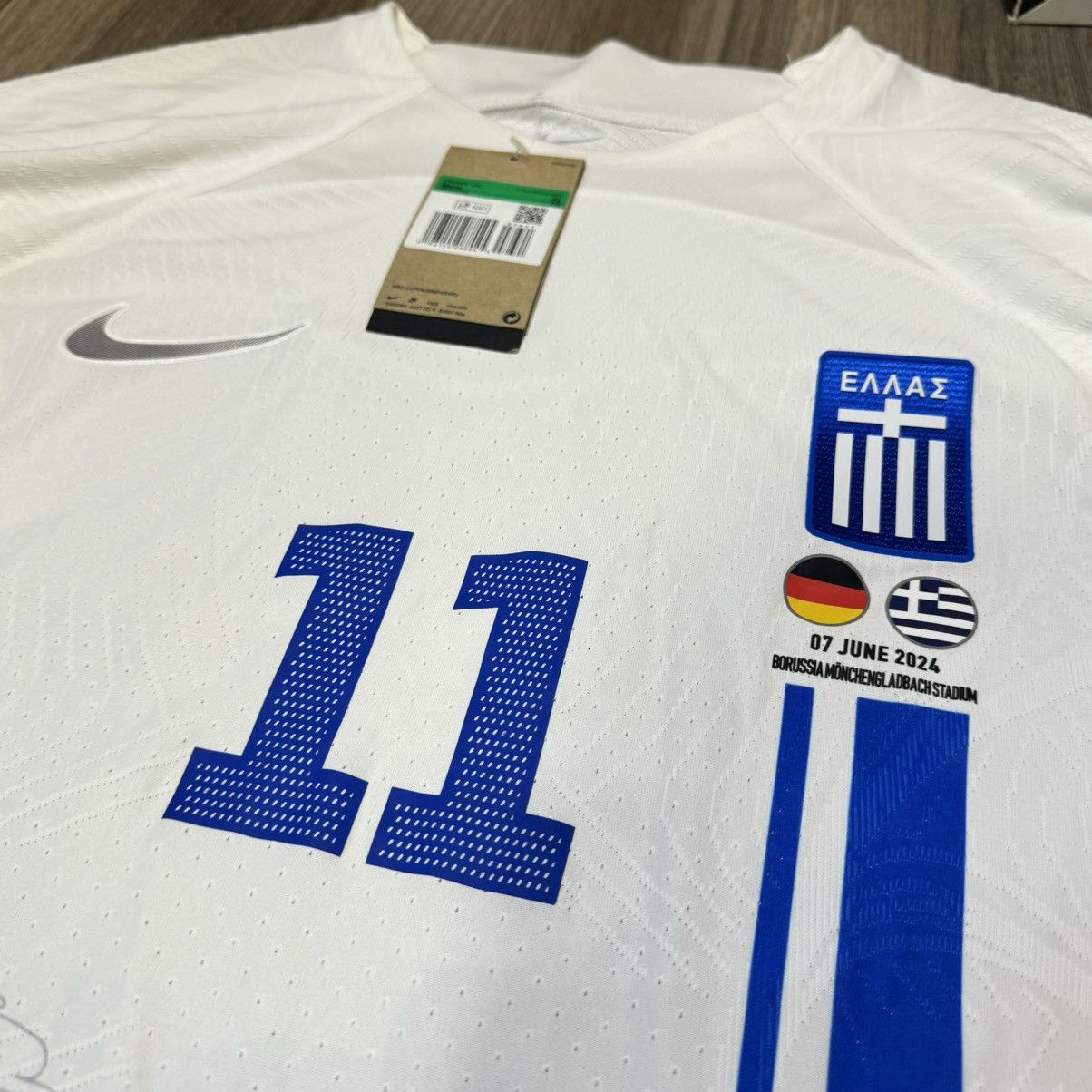 Nike Greece 24/25 player issue home shirt #11 Bakasetas (Bnwt) Size US XL / EU 56 / 4 - 3 Thumbnail