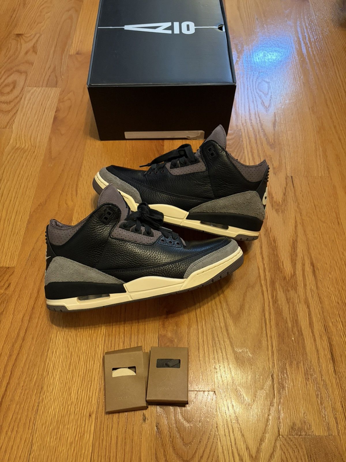 A Ma Maniere × Jordan Brand Jordan 3 Retro OG SP A Ma Maniére W12 / M10.5 Size US 10.5 / EU 43-44 - 1 Thumbnail