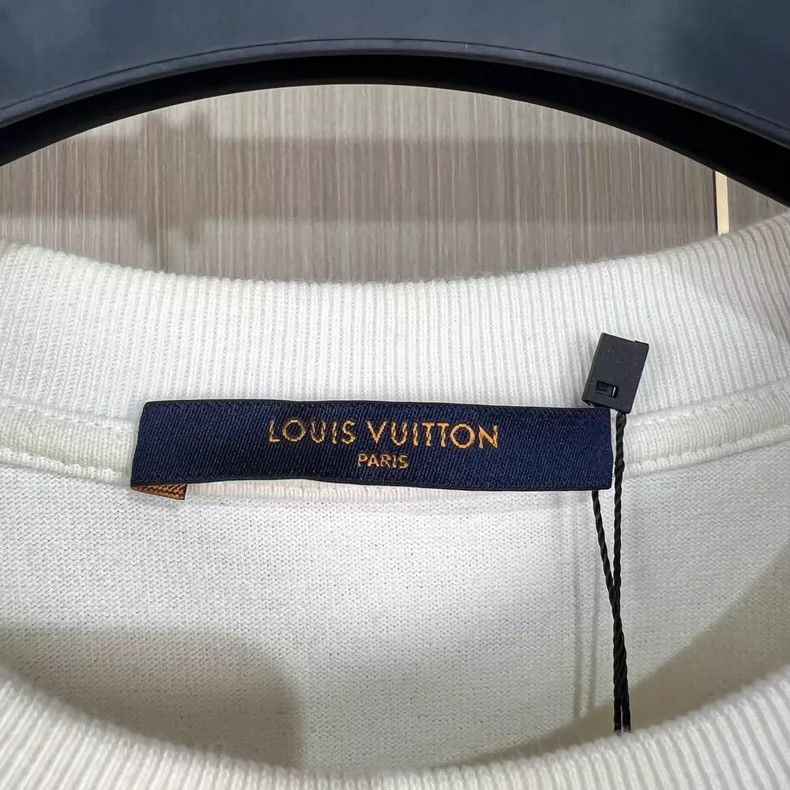 Louis Vuitton Louis Vuitton Short Sleeve Printed TShirt-2506 Size US XS / EU 42 / 0 - 5 Thumbnail