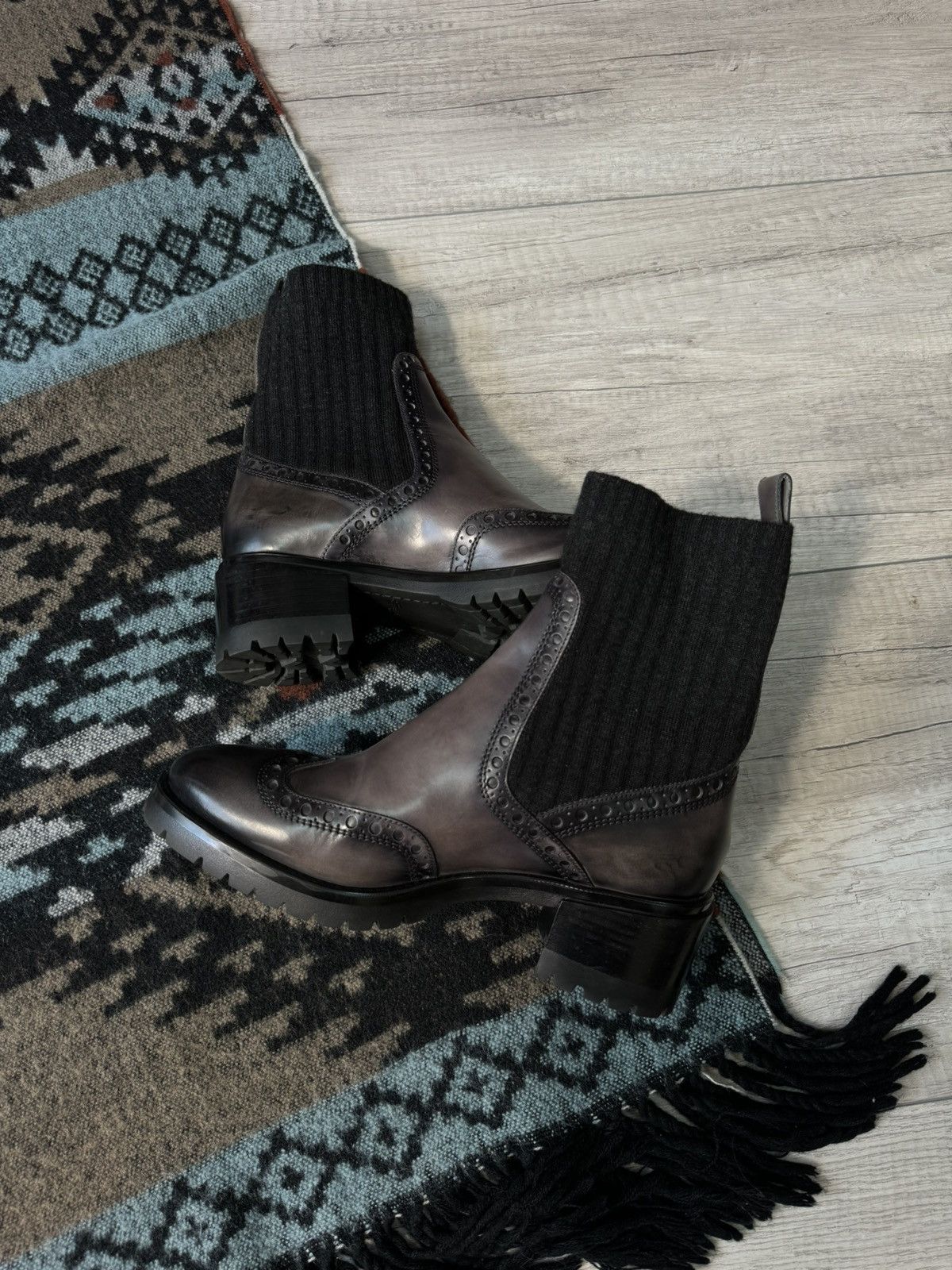Santoni Santoni Sock-Style Ankle Boots Shoes Size 38 Size US 8 / IT 38 - 1 Thumbnail