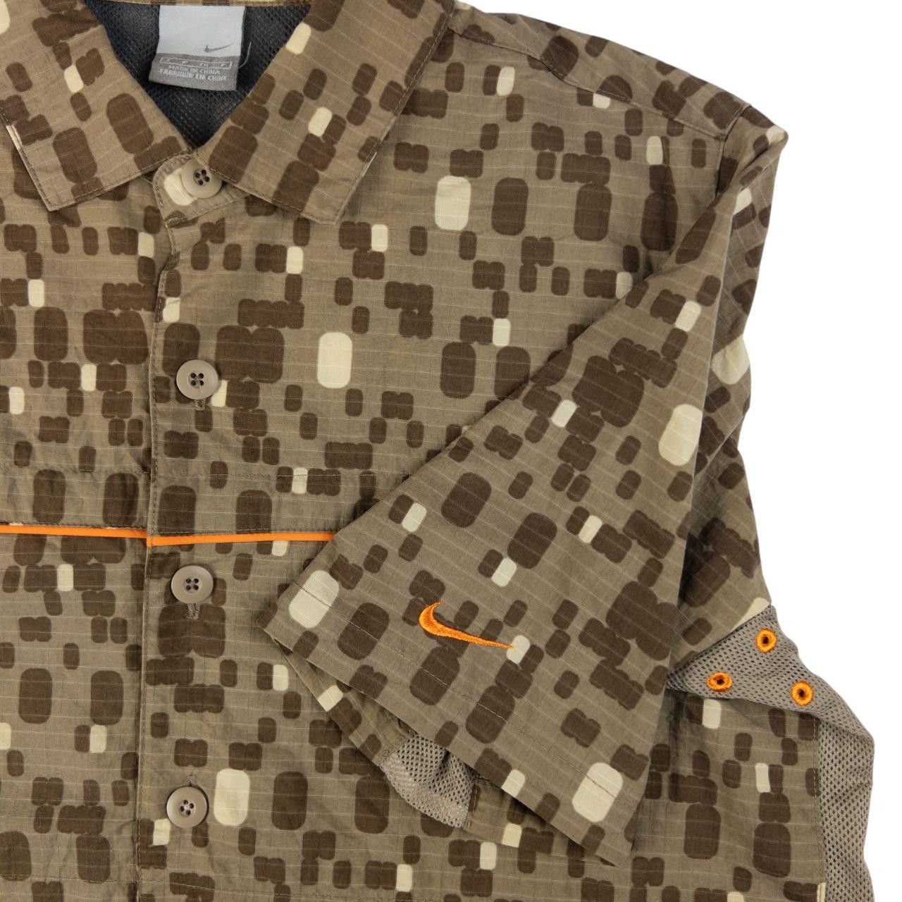 Nike Vintage Nike Digital Camo Short Sleeve Button Up Shirt S Size US S / EU 44-46 / 1 - 6 Thumbnail