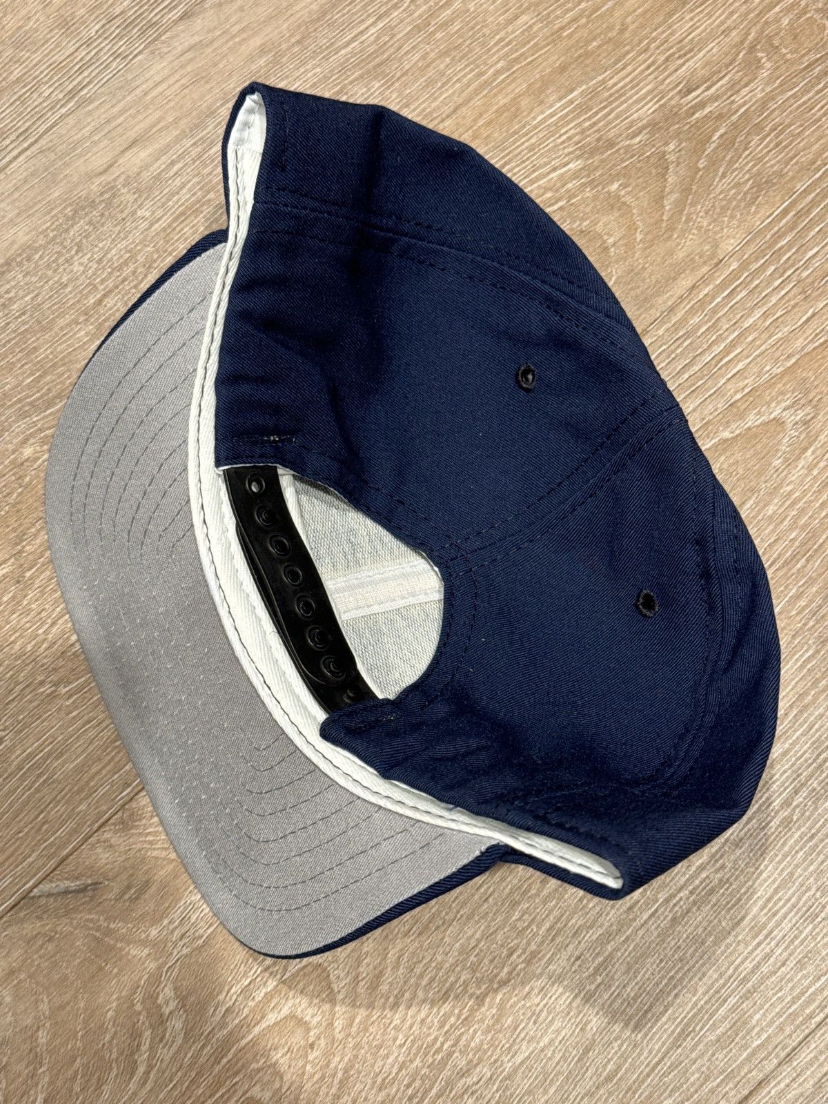 New Era Apple New Era Vintage Navy Snapback Hat 1997 Size ONE SIZE - 4 Thumbnail