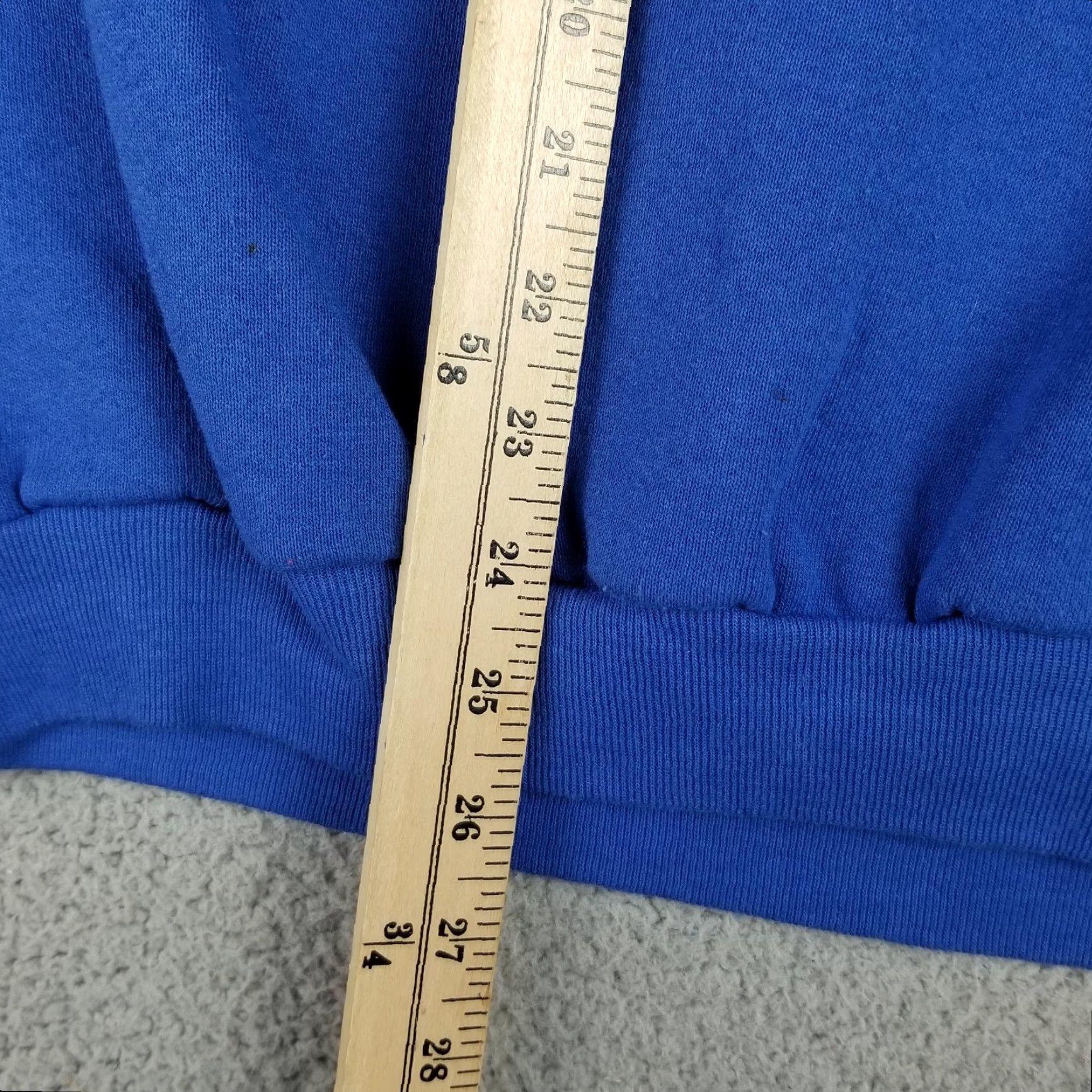 Fruit Of The Loom Vintage Endangered Species Sweatshirt Unisex L Blue Cotton Blend Knit Crewneck Pullover 90s Animals Seals Graphic Print USA Brand Fruit of the Loom Size US L / EU 52-54 / 3 - 5 Thumbnail