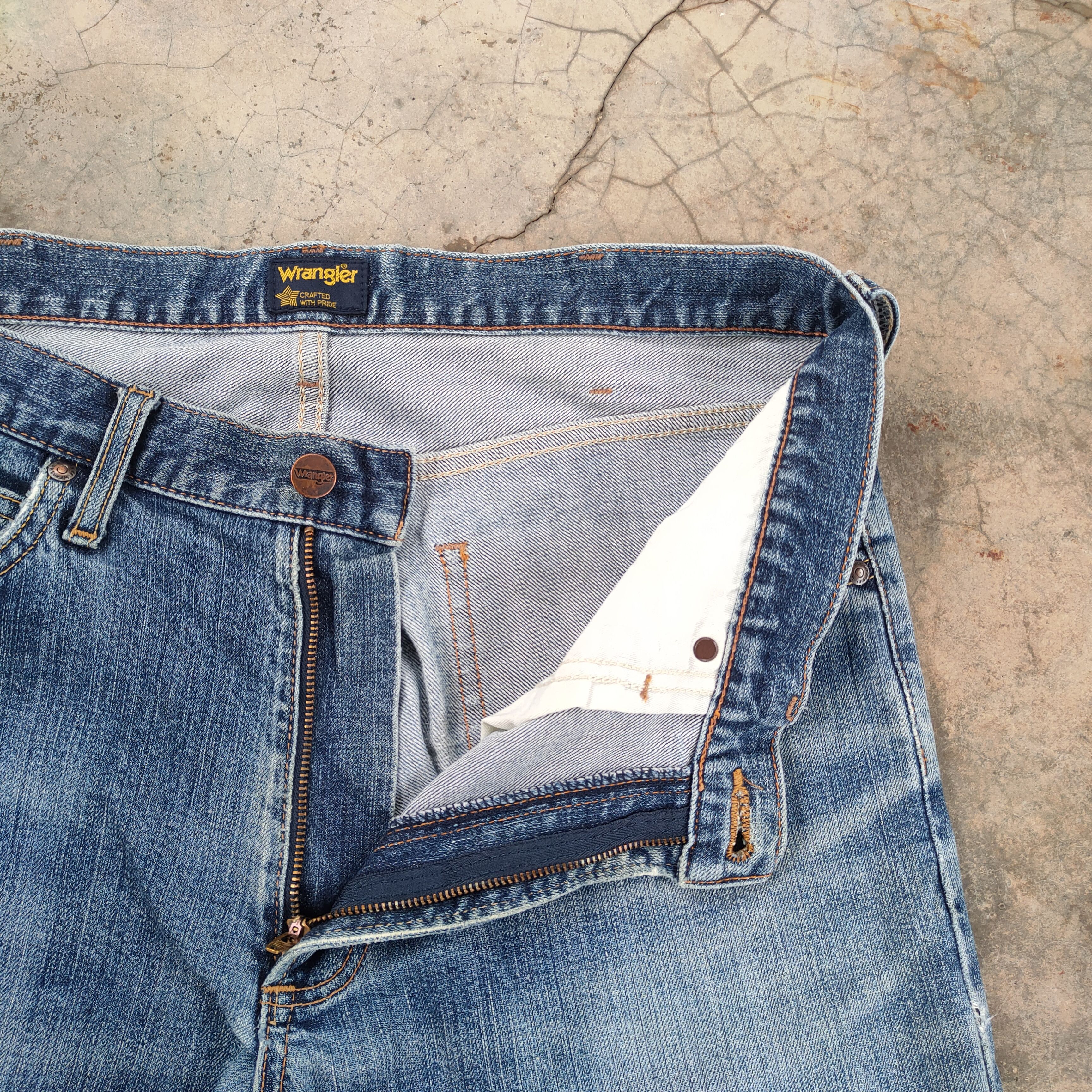 Wrangler W34 VINTAGE WRANGLER FADED MUDWASHER RIPPED DENIM JEAN PANTS Size US 34 / EU 50 - 7 Thumbnail