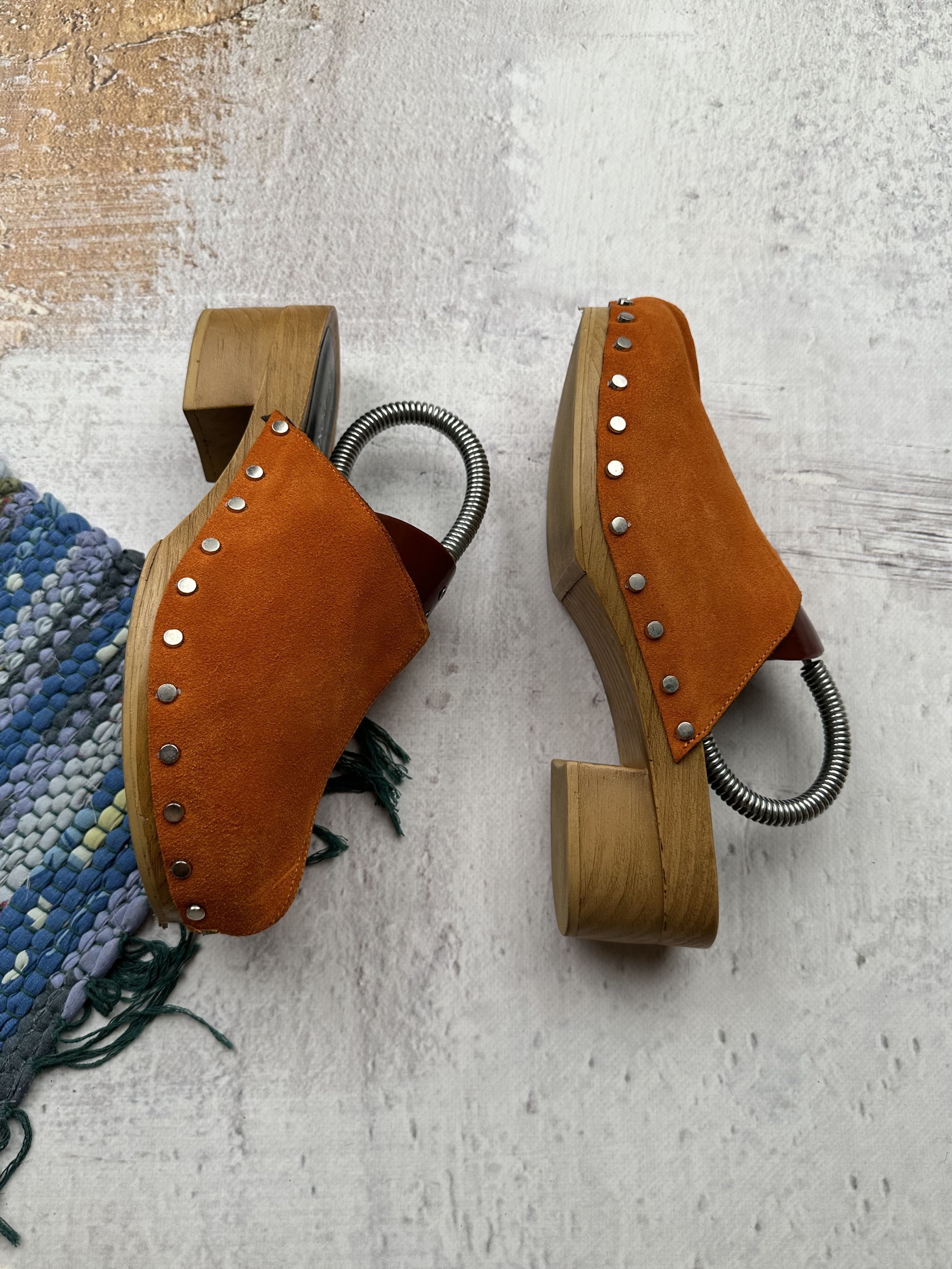 Vintage Vintage Suede Platform Clog Mule A435D15(231) Size US 8 / IT 38 - 2 Thumbnail