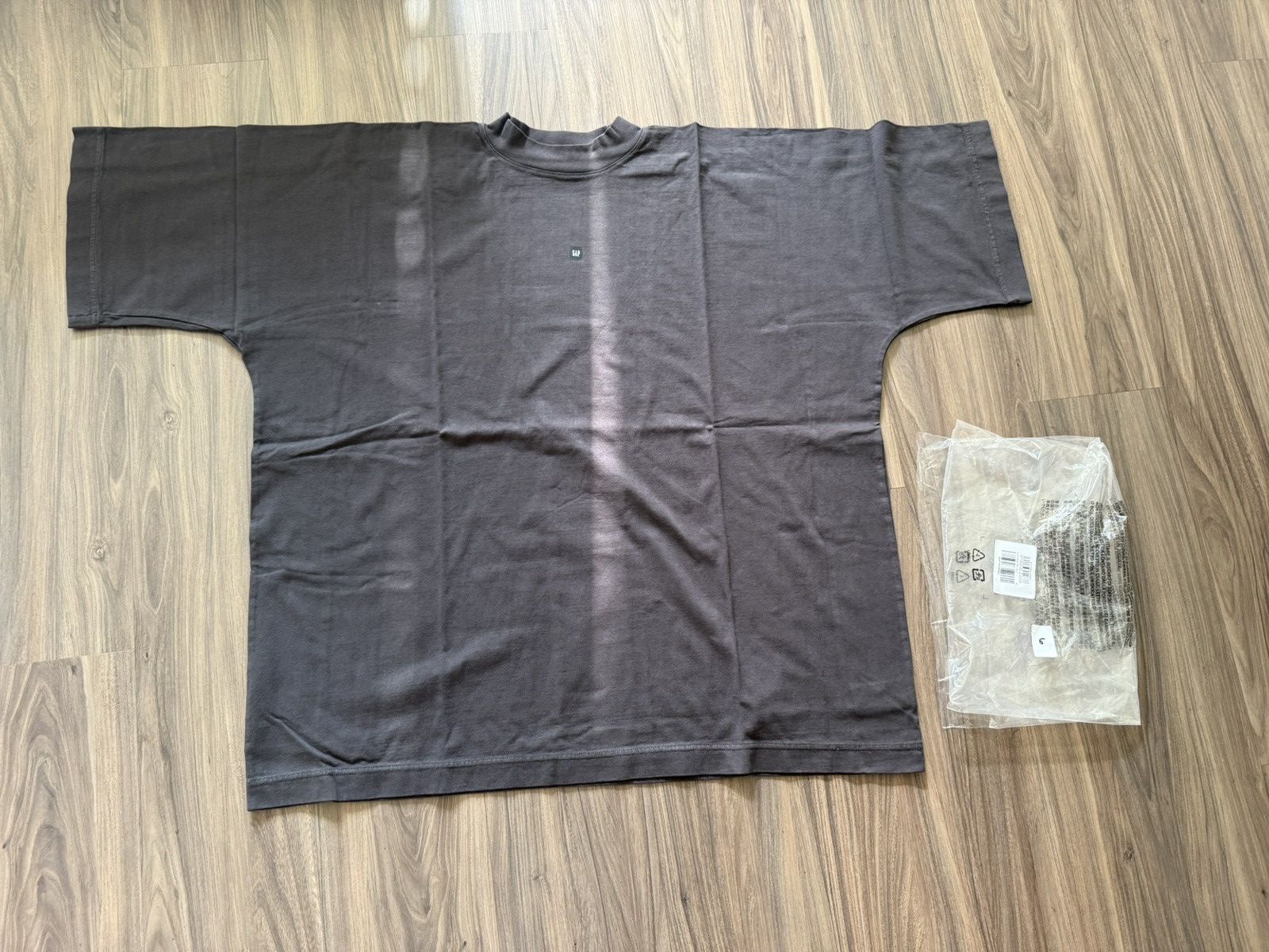 Balenciaga × Gap × Yeezy YEEZY GAP Engineered by Balenciaga No Seam T-Shirt Black - M Size US M / EU 48-50 / 2 - 1 Thumbnail