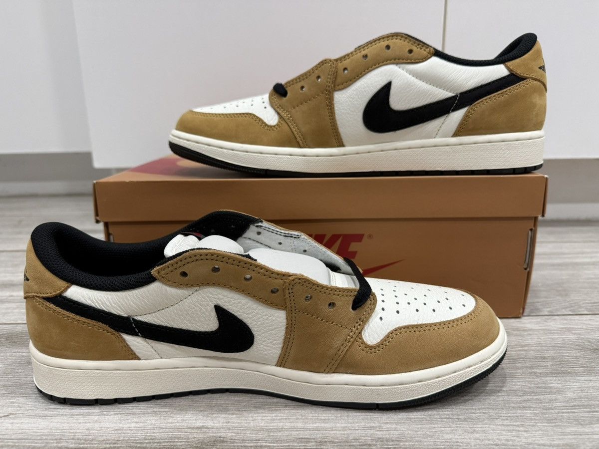 Jordan Brand Air Jordan 1 Retro Low OG Rookie of the Year Black Golden 12 Size US 12 / EU 45 - 2 Thumbnail