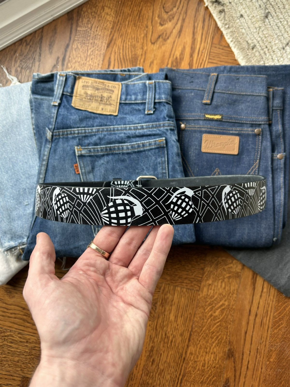 Other × Vintage 2000s Vintage Leather Belt Y2K Grenade Print Punk Rock 1990s Size 38 - 2 Thumbnail