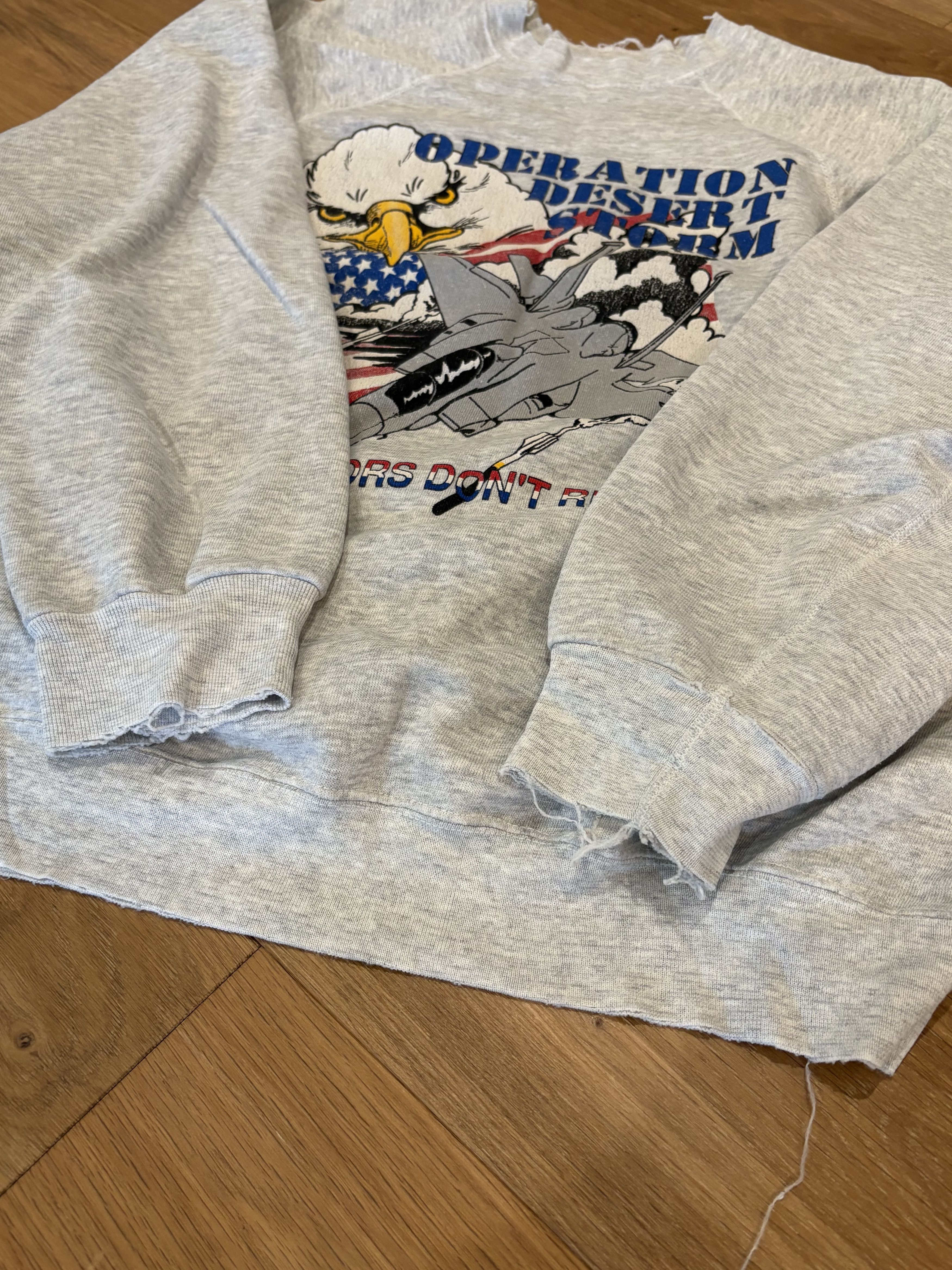 Vintage THRASHED Vintage Desert Storm Crewneck Size US L / EU 52-54 / 3 - 3 Thumbnail