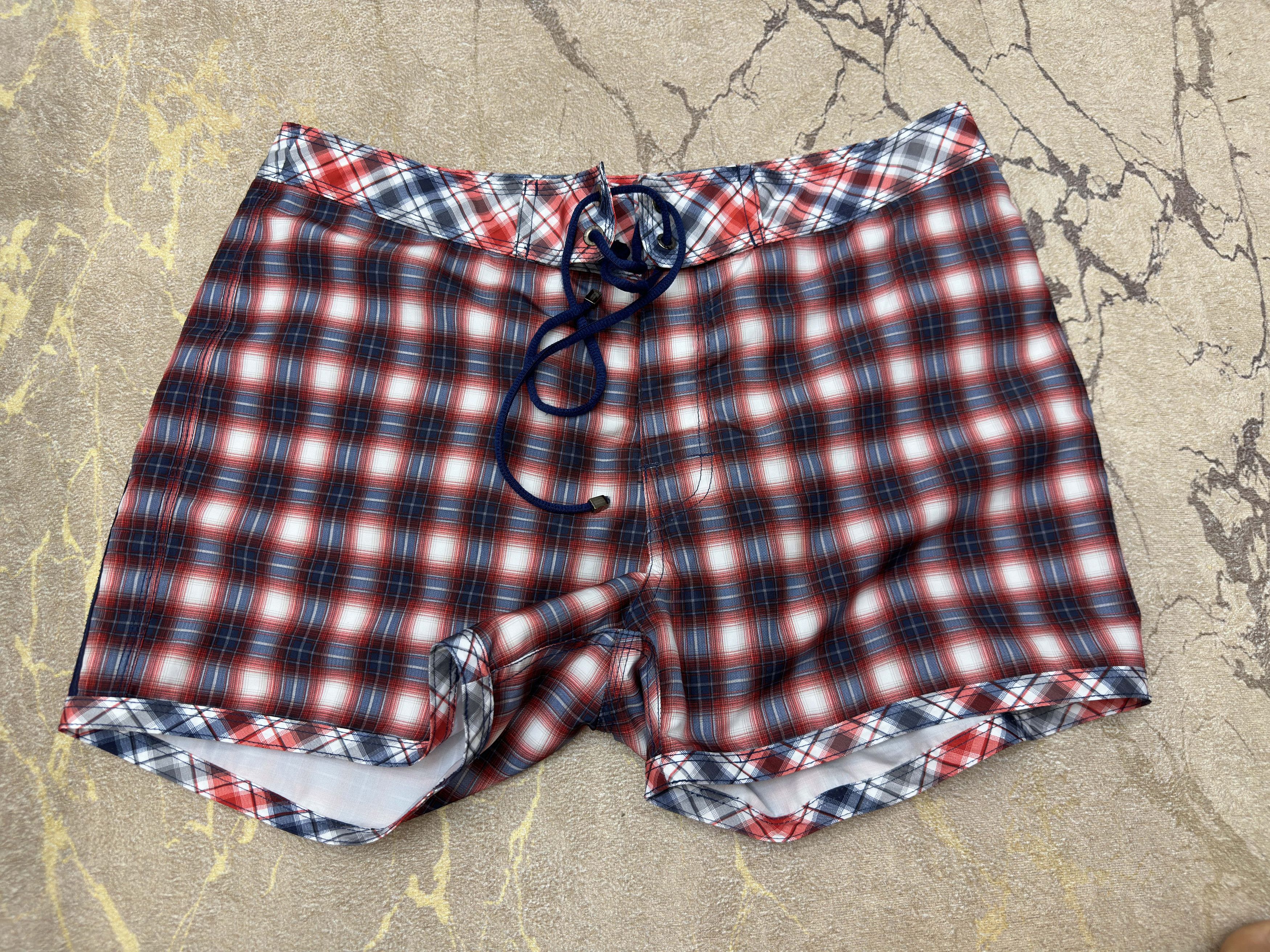 Sundek Limited Sundek 32 Neil Barret BeachShorts Trunks Size 32 S M Size US 32 / EU 48 - 2 Thumbnail