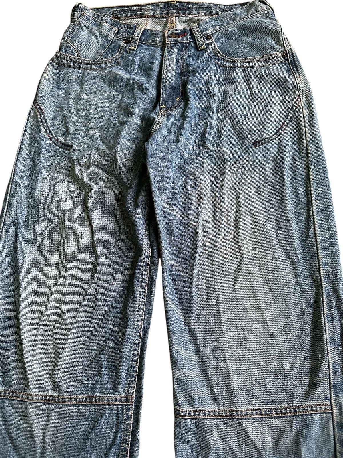 Levi's Distress Levis Light Washed . Size US 30 / EU 46 - 3 Thumbnail