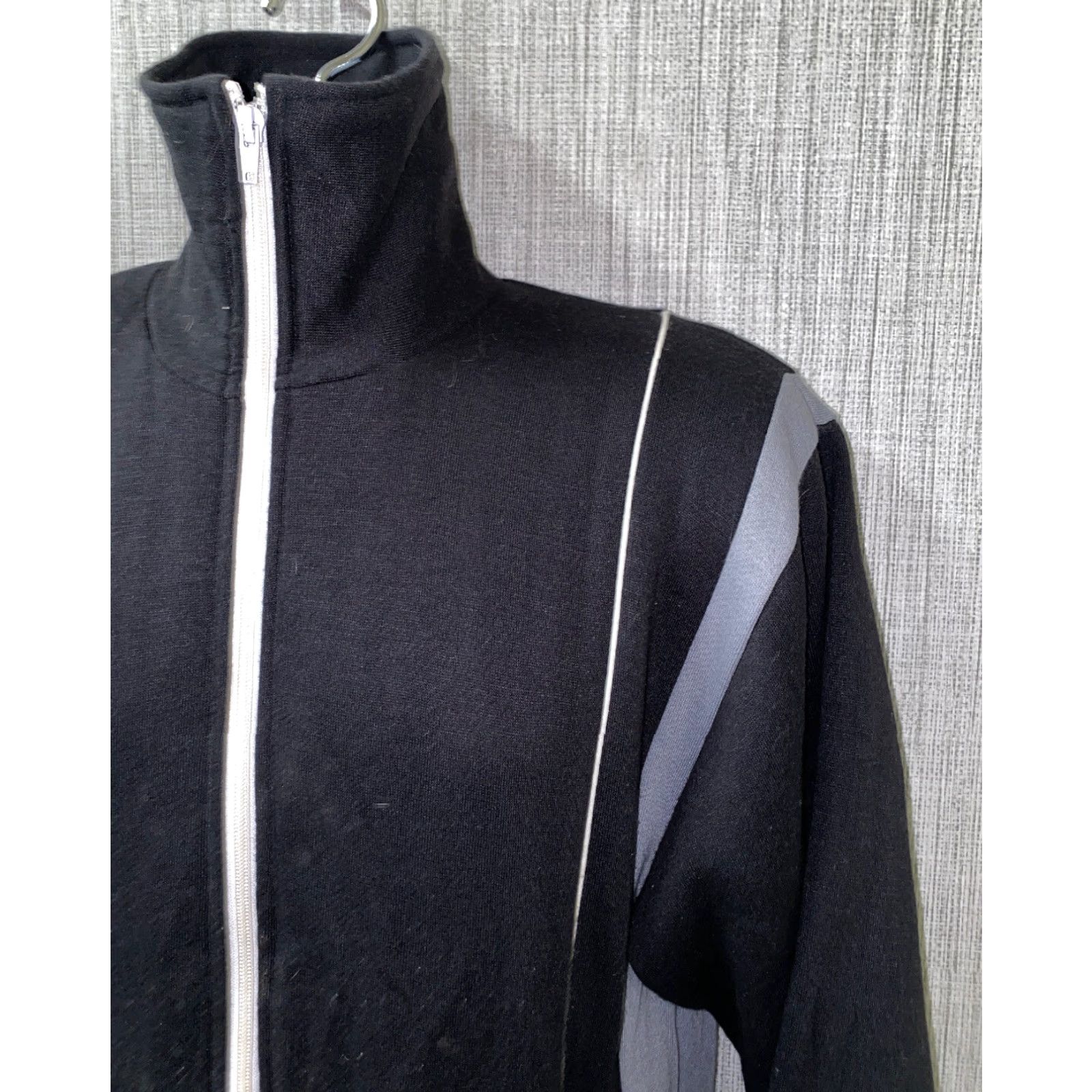 Vintage Remington Jacket Full Zip Mens M Black Acrylic Full Zip Jacket Regular Size M Mens Black Remington Size US M / EU 48-50 / 2 - 3 Thumbnail